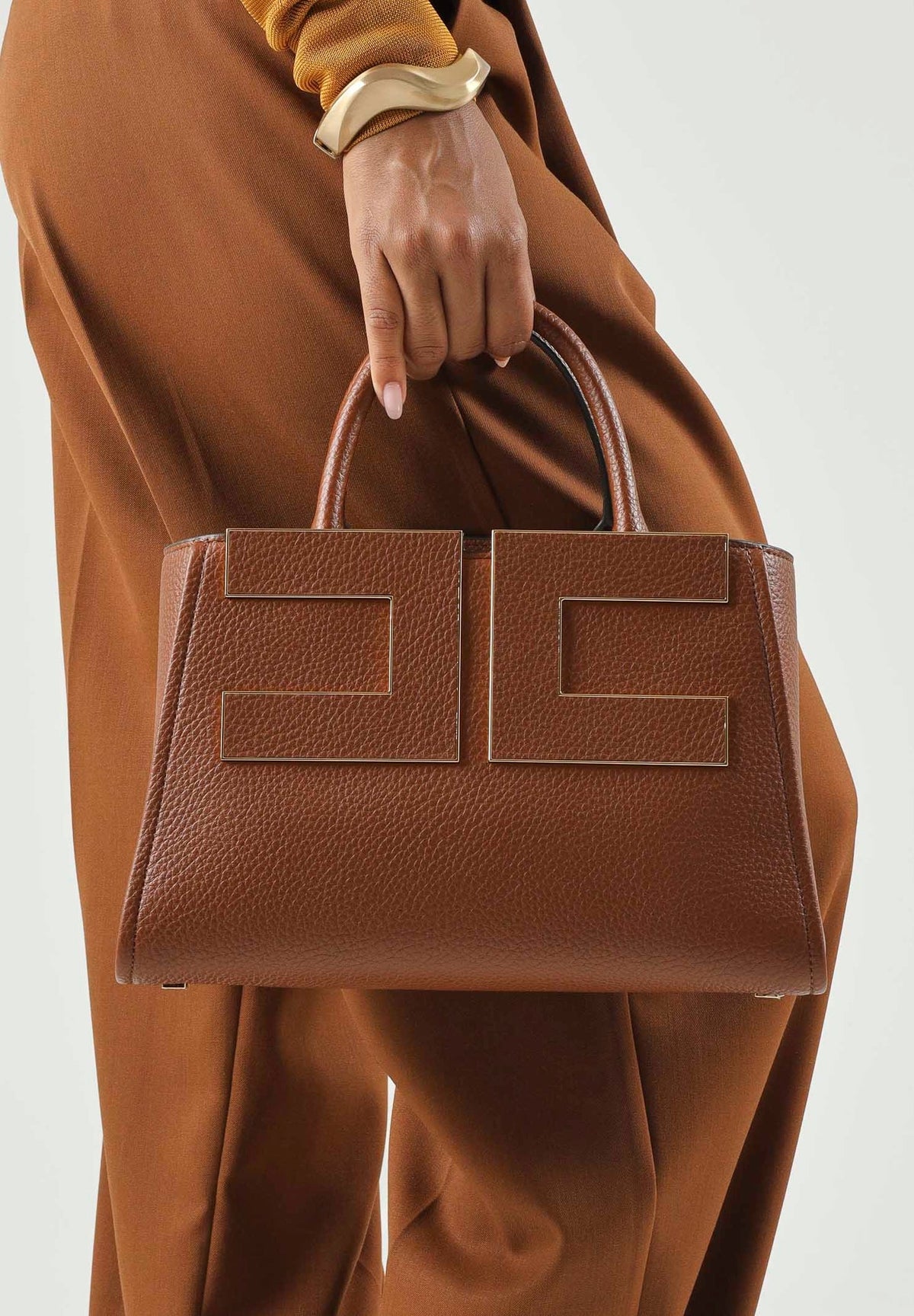 ELISABETTA FRANCHI Borsa a mano brown sugar- marrone con maxi logo frontale BS06A66E2 FK3 ELISABETTA FRANCHI 