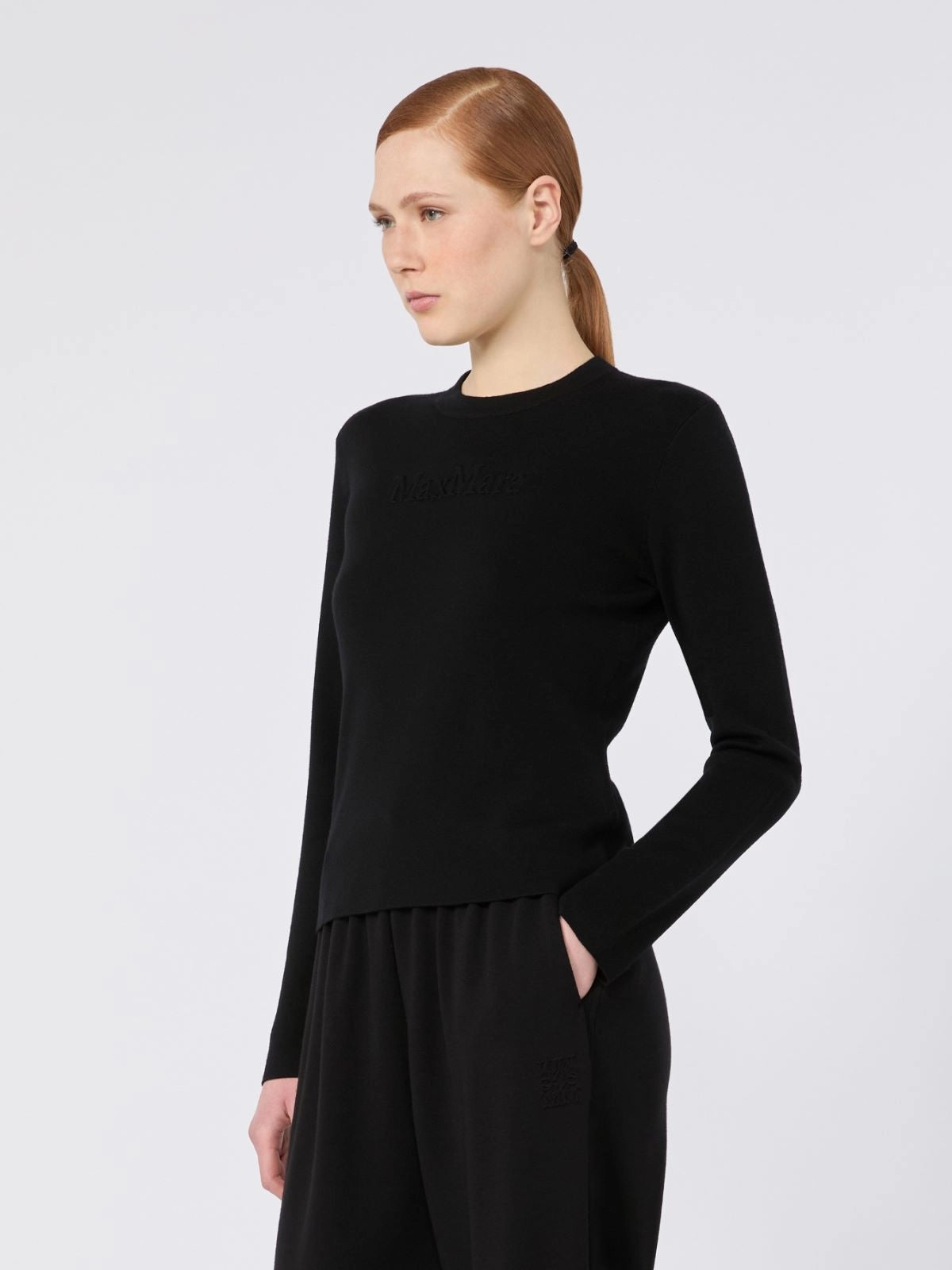 MAX MARA<BR/>Maglia in filato di lana con logo a rilievo - Nero MXMMANTO 003 MAX MARA 
