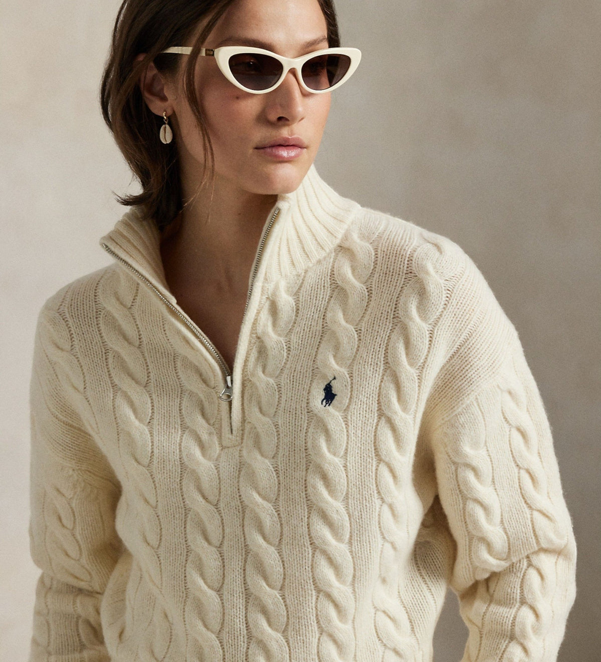 Maglia a Trecce in Lana con Mezza Zip Crema 211972130 003 RALPH LAUREN 