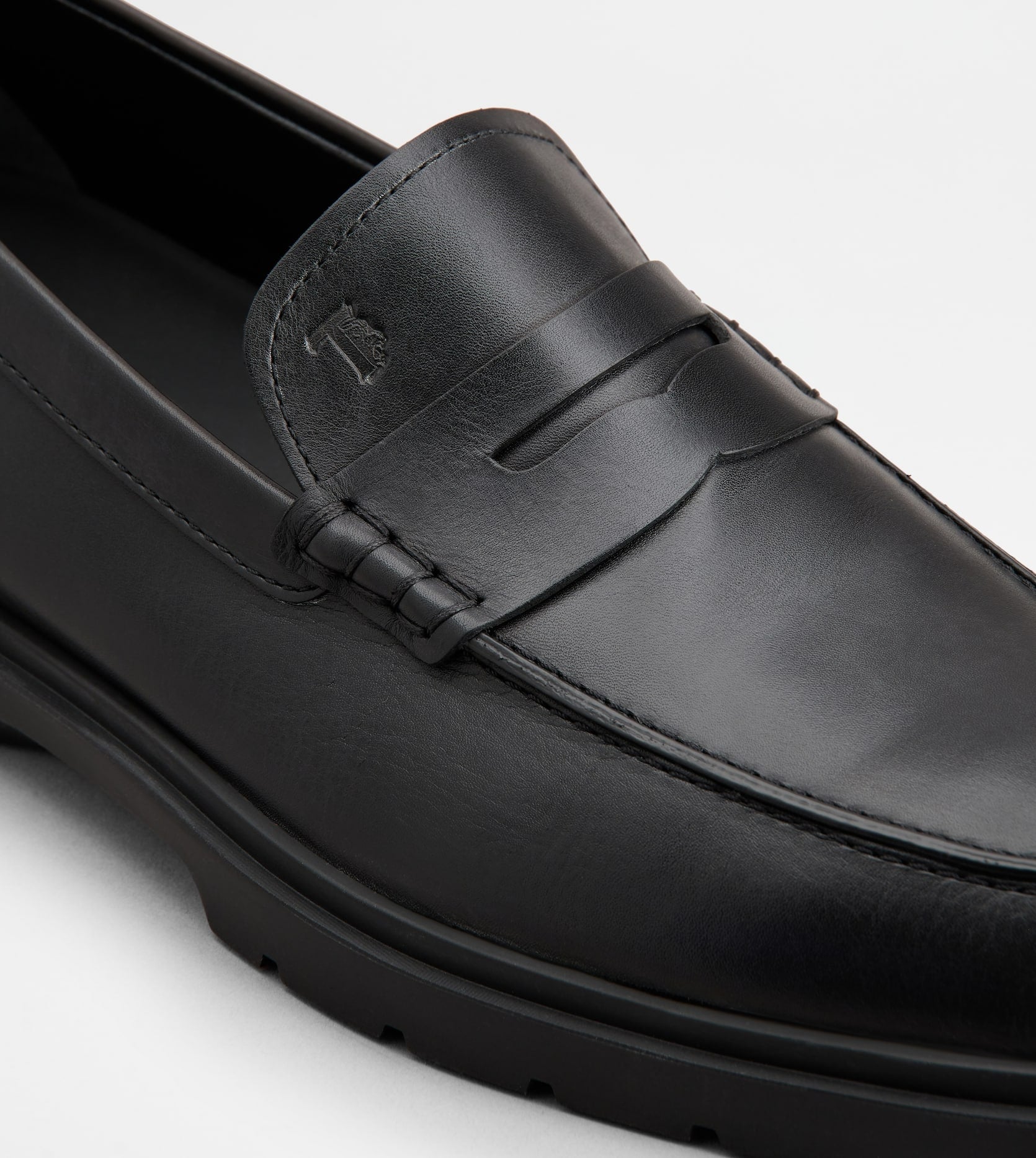 Mocassino in Pelle<BR/> XXM59K00010N6 MB999 TOD'S 
