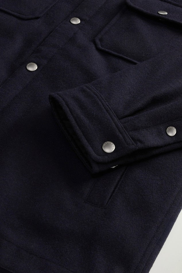 Giacca a camicia Alaskan imbottita in misto lana italiana Melton riciclata CFWOOS2045MBUT3190 3989 WOOLRICH 