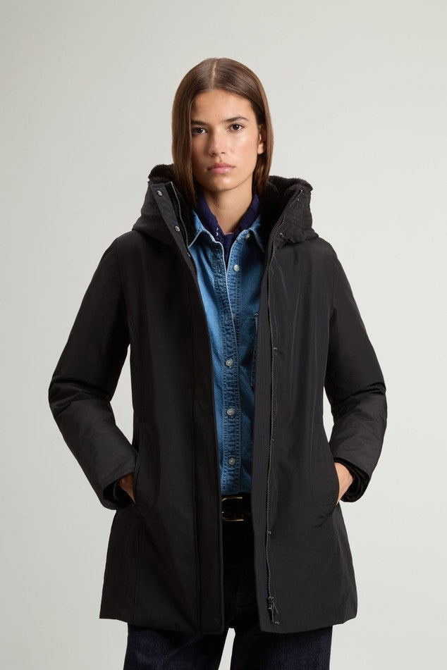 Heritage Boulder Parka in Ramar Cloth<BR/> CFWWOU2265FRUT0001 BLK WOOLRICH 