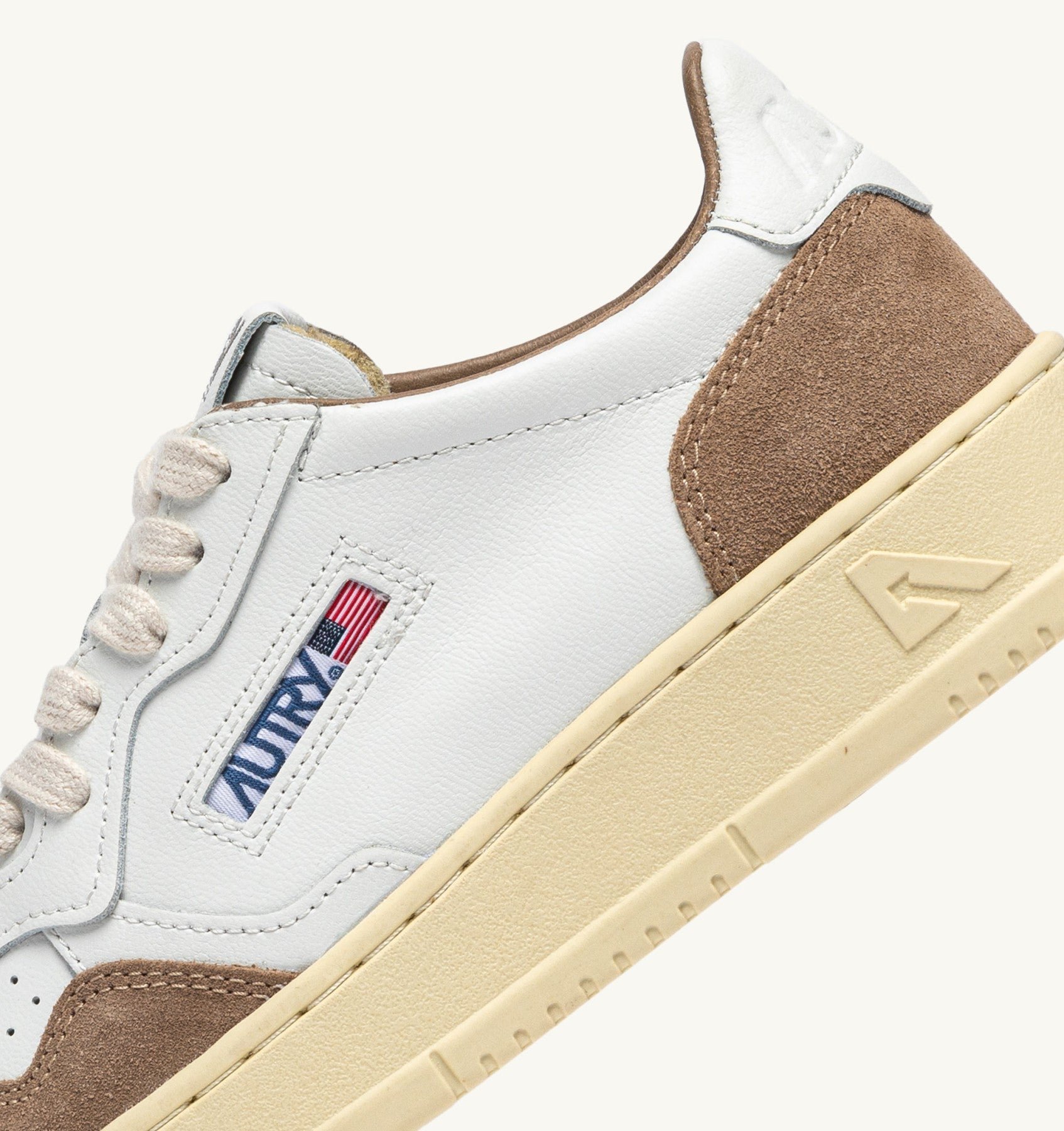 SNEAKERS MEDALIST LOW IN PELLE BIANCA E SUEDE ANTILOPE AULM FT02 AUTRY ACTION SHOES 