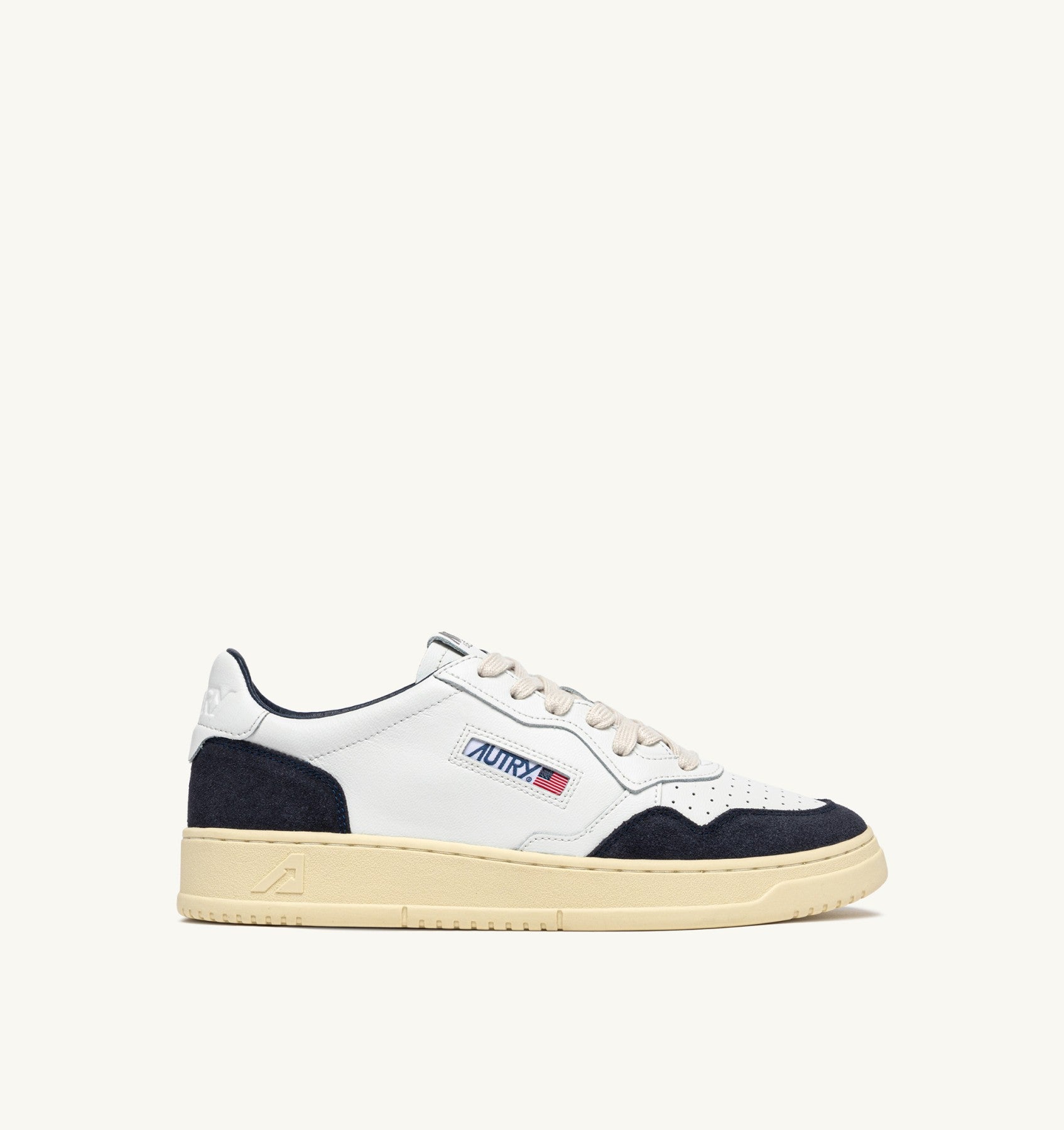 SNEAKERS MEDALIST LOW IN PELLE BIANCA E SUEDE OCEANO AULM FT07 AUTRY ACTION SHOES 