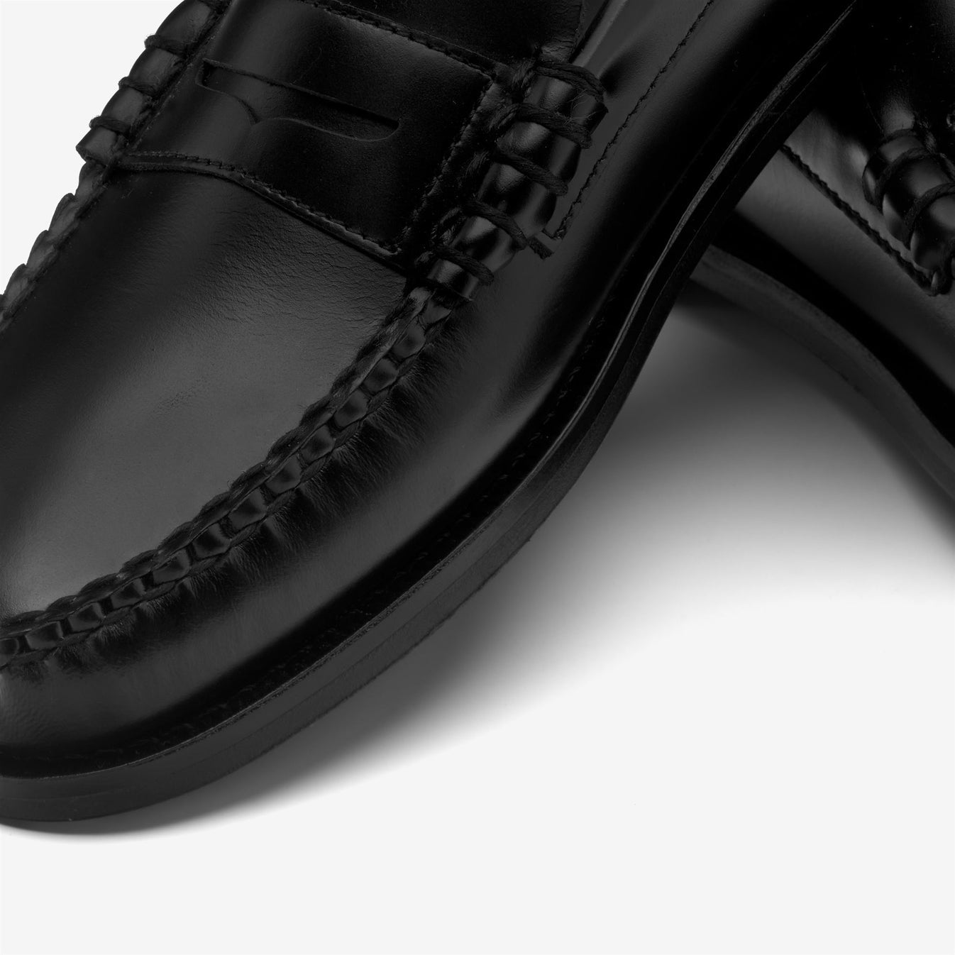CLASSIC DAN WOMAN<BR/>Mocassini da Donna Neri 7001530 902 SEBAGO 