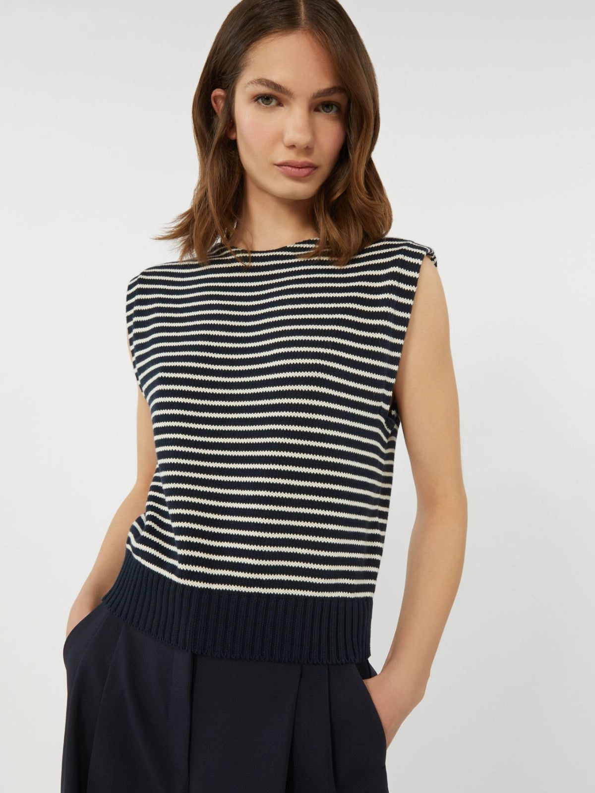 WKDLANDA<BR/>Gilet in filato di cotone WKDLANDA 010 WEEKEND 