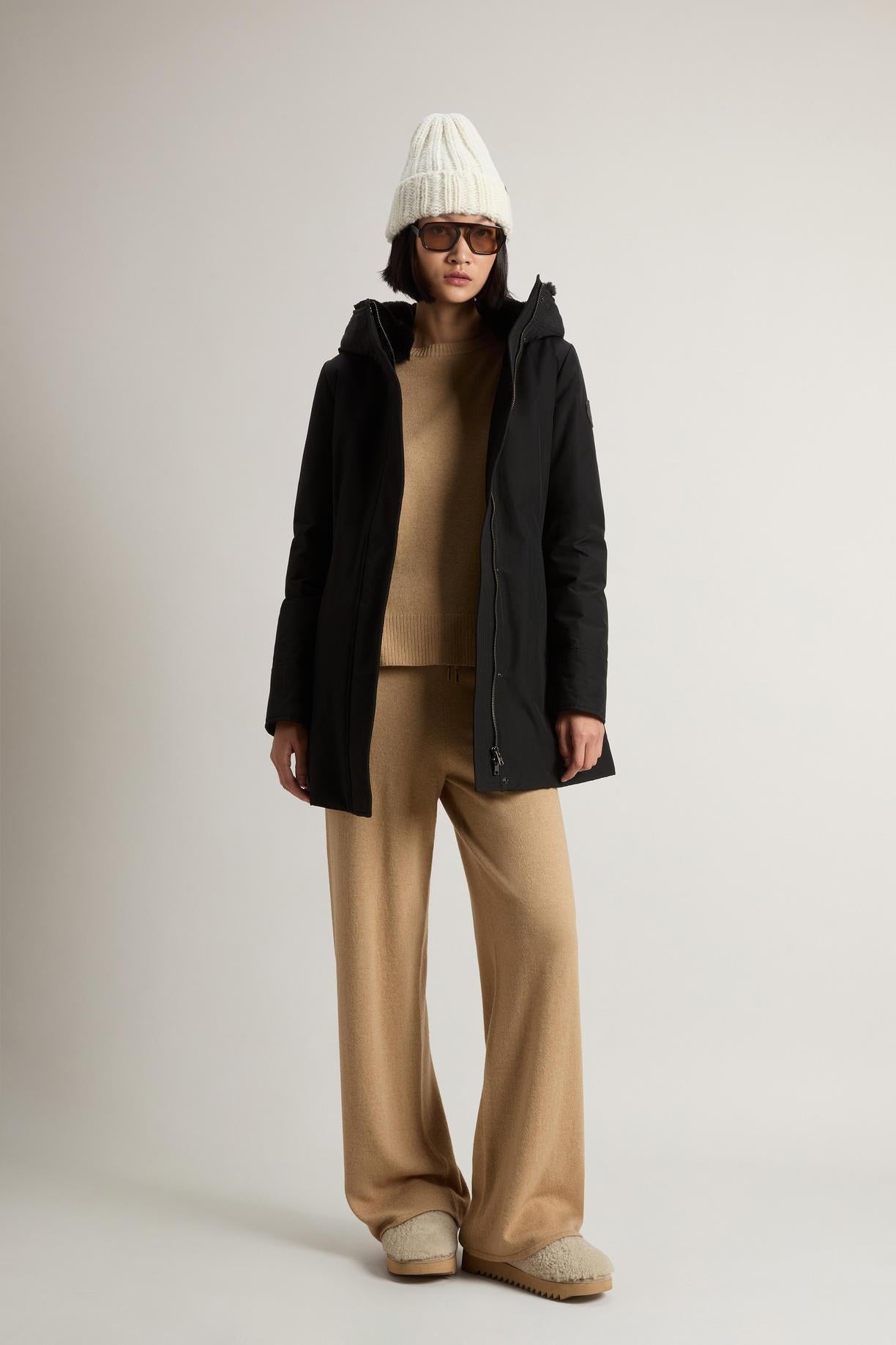 Boulder Parka in Ramar Cloth con cappuccio e collo removibile in pelliccia sintetica<BR/> CFWWOU0724FRUT0001 BLK WOOLRICH 