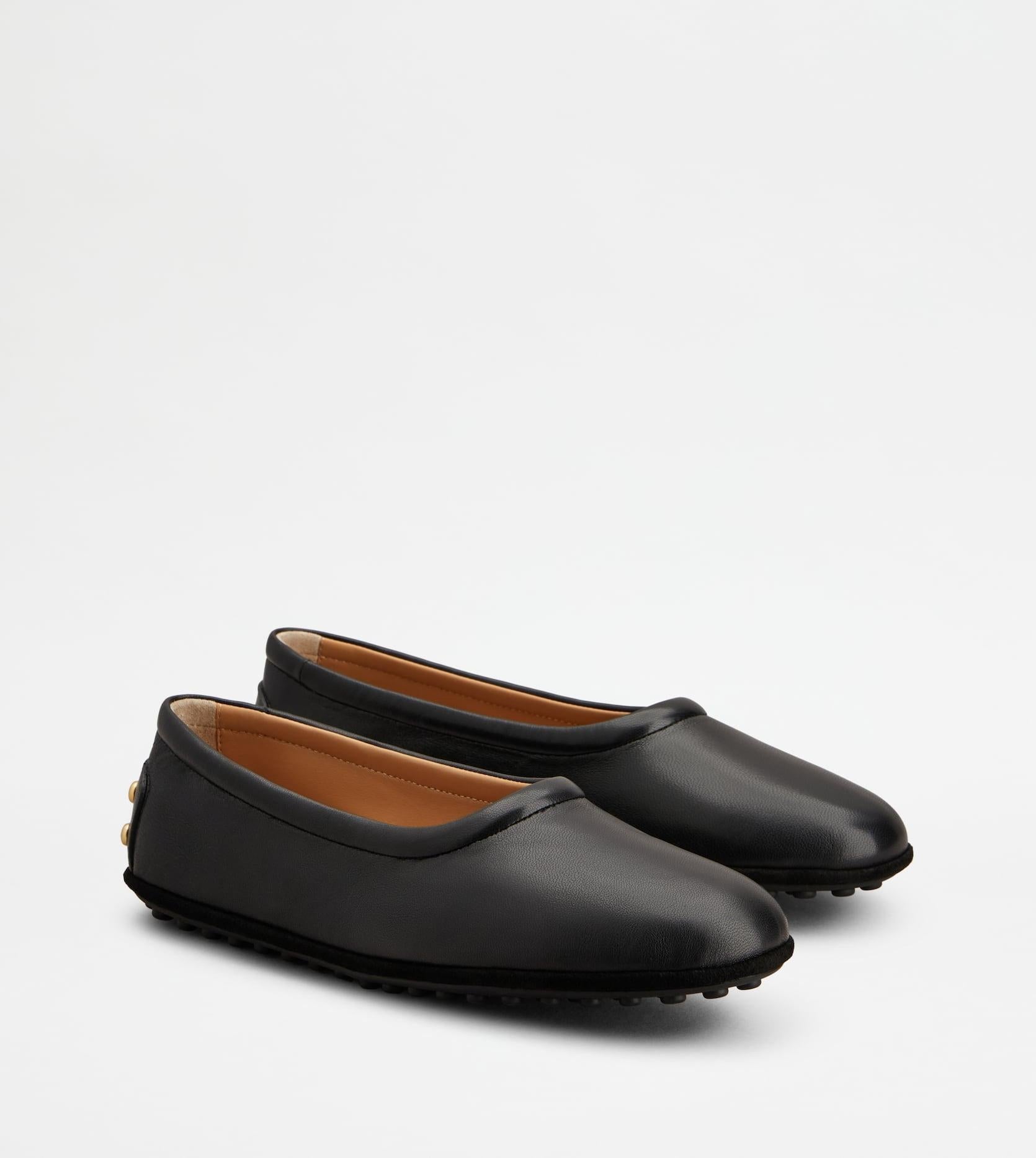 Ballerina Metal Dots in Nappa<BR/> XXW04M0KC50SWZ B999 TOD'S 