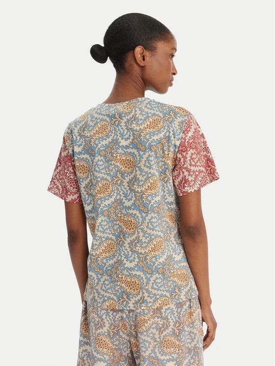 T-shirt Weekend Max Mara girocollo e maniche corte con fantasia all over.<BR/><BR/> WKDBUSSOLA 012 WEEKEND 