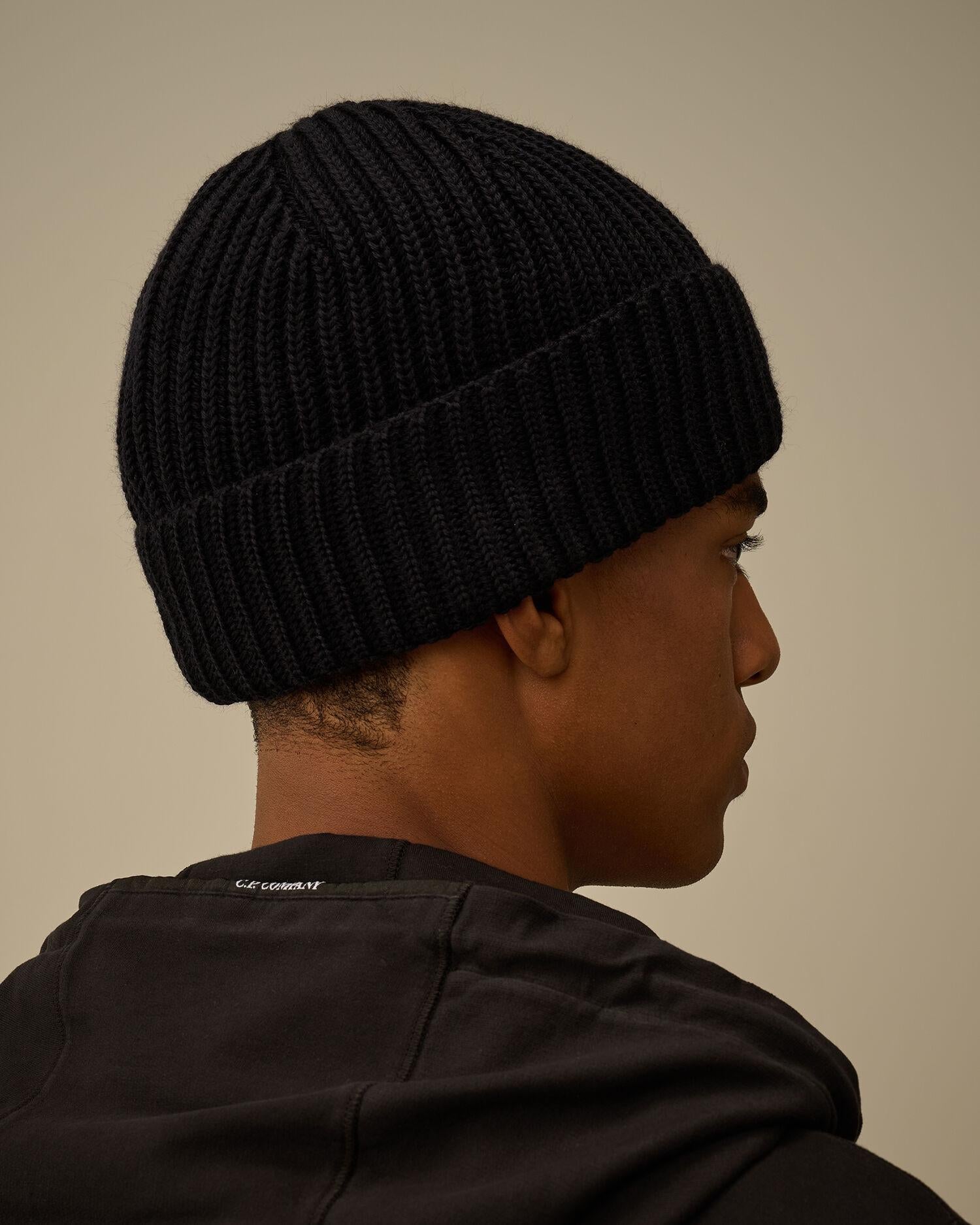 Extrafine Merino Wool Lens Beanie<BR/> CMAC739A 888 C.P. COMPANY 
