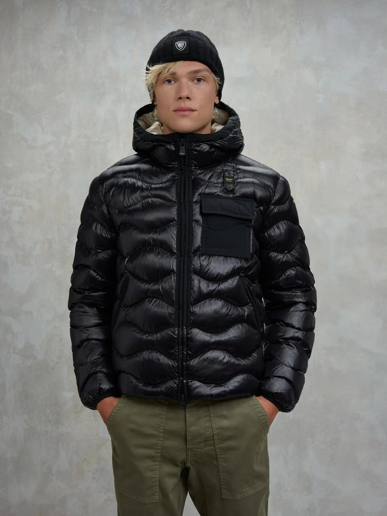 GIUBBETTO CON TASCHINO BRYANT<BR/> BLUC02080 5958/999EI BLAUER 