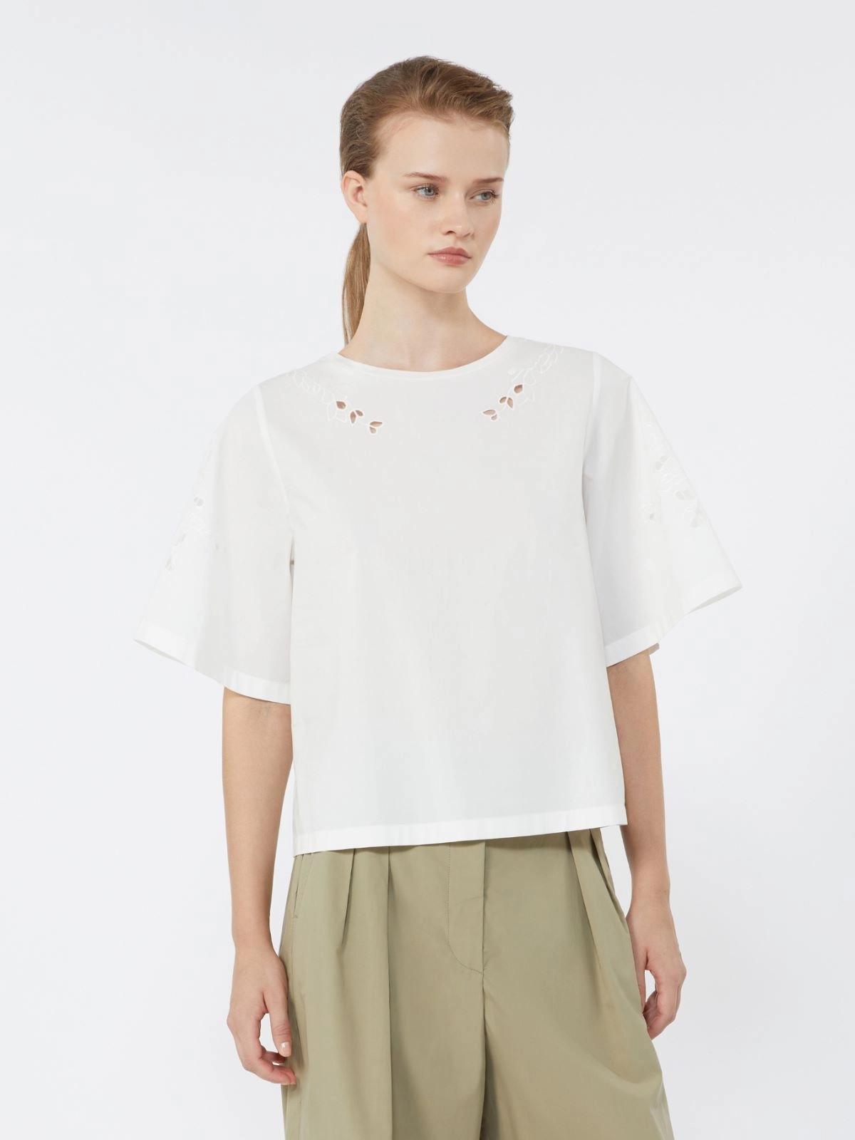 Top in popeline di cotone con ricami - BIANCO<BR/> WKDTARGA 001 WEEKEND 