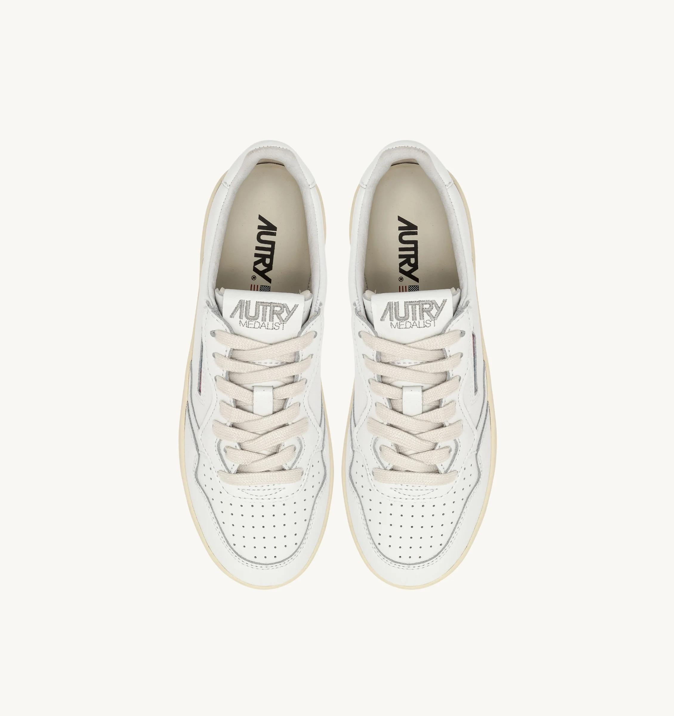 SNEAKERS MEDALIST PLATFORM IN PELLE BIANCA<BR/> PTLW WLL15 AUTRY ACTION SHOES 