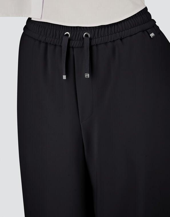 PANTALONI IN MATT CREPE SATIN<BR/> PT000176D12755 9300 HERNO 