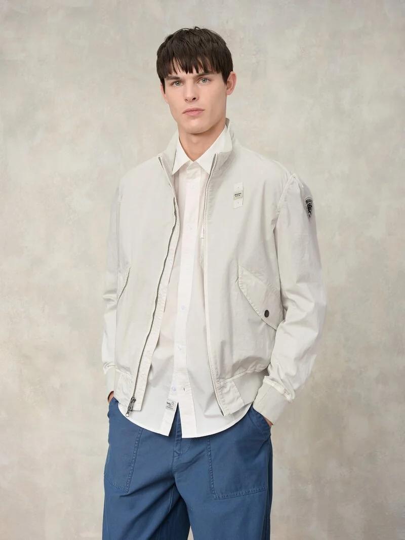 BOMBER LEGGERO BADGER<BR/> BLUC04139 7449/996 BLAUER 