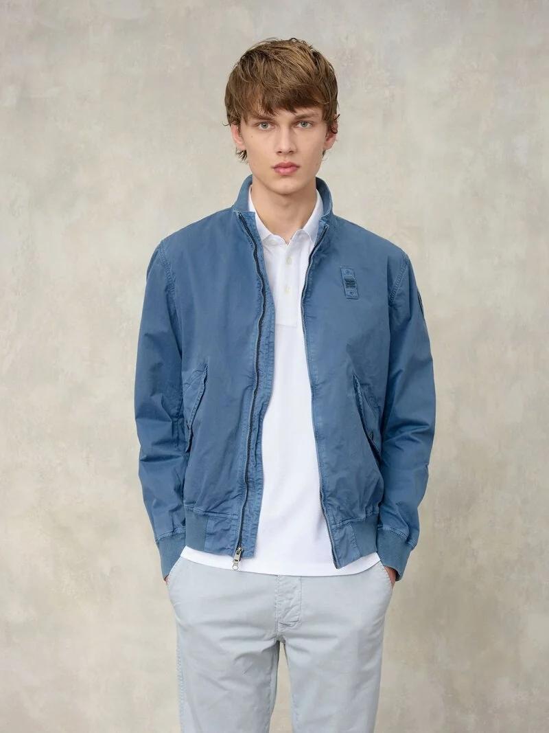 BOMBER LEGGERO BADGER<BR/> BLUC04139 7449/888 BLAUER 