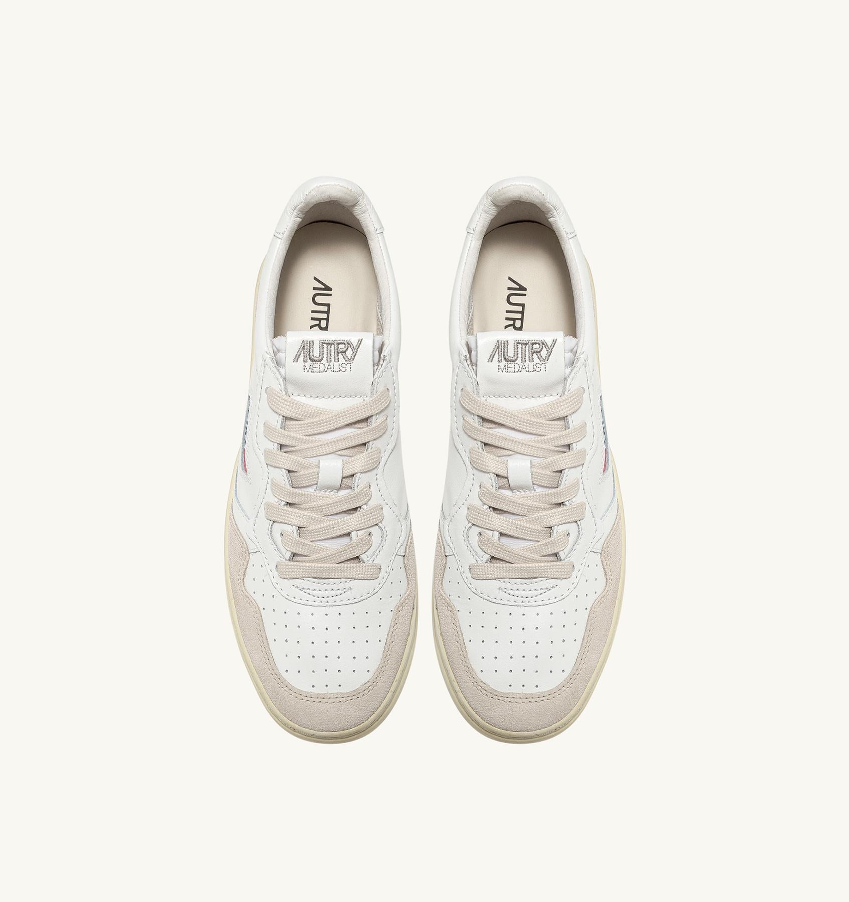SNEAKERS MEDALIST LOW IN PELLE BIANCA E SUEDE BEIGE<BR/> AULM LS33 AUTRY ACTION SHOES 