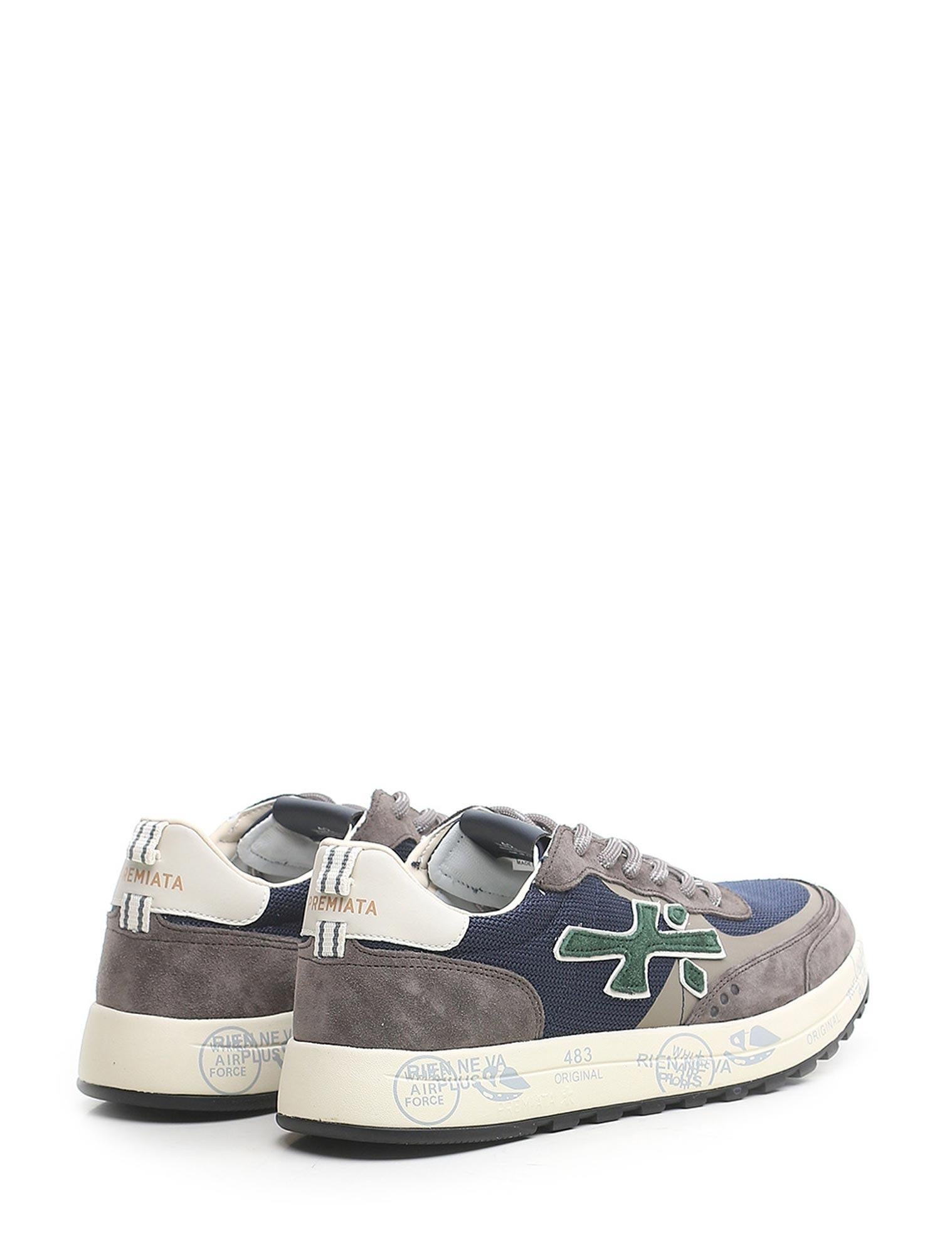 Nous men's shoe in technical fabric and suede.