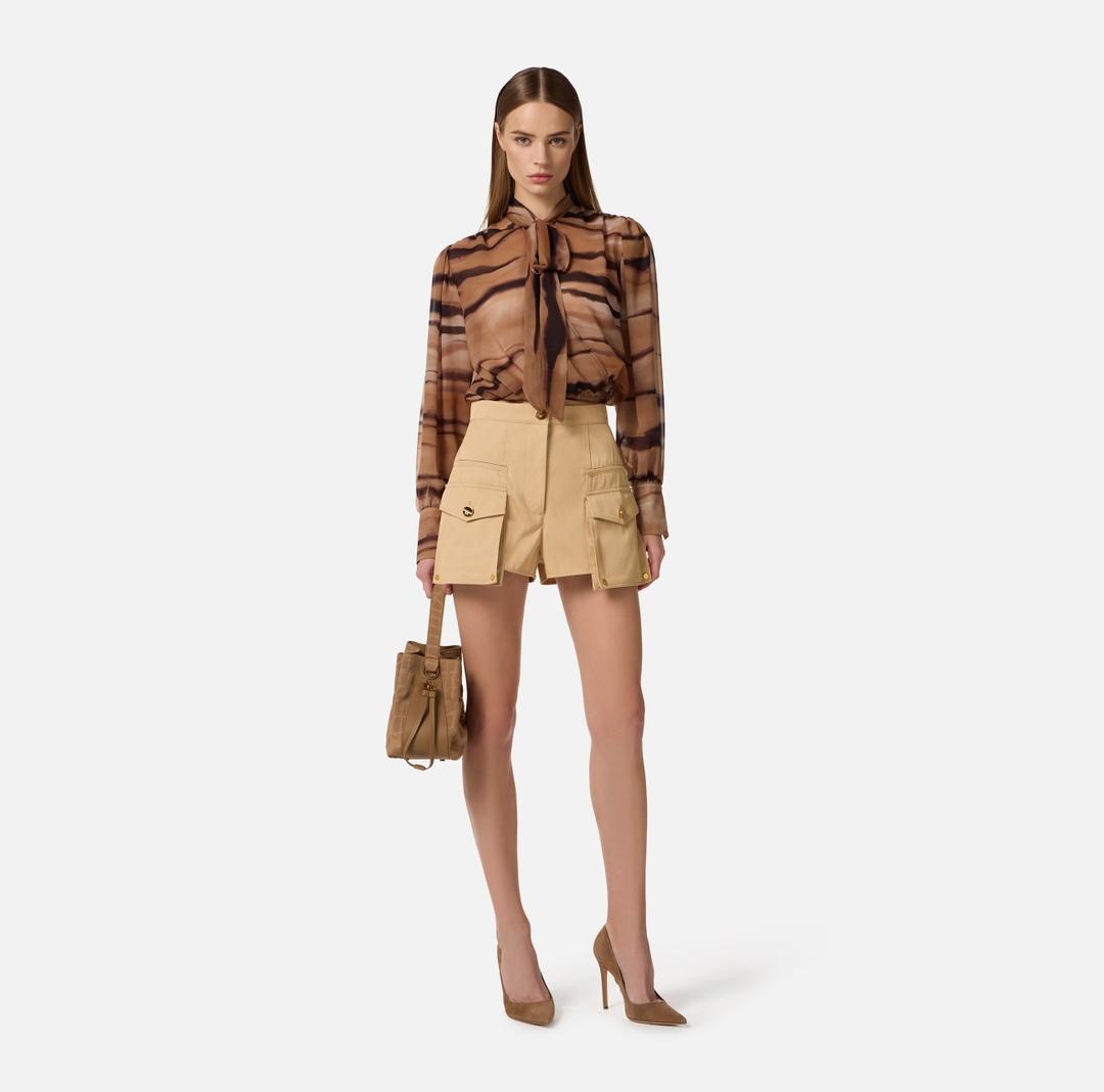 Blusa in chiffon con stampa tigre<BR/> CA16062E2 570 ELISABETTA FRANCHI 