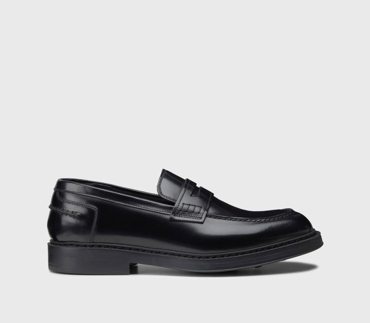 Mocassino in pelle nera<BR/> 2726BRUGES NERO DOUCAL'S 
