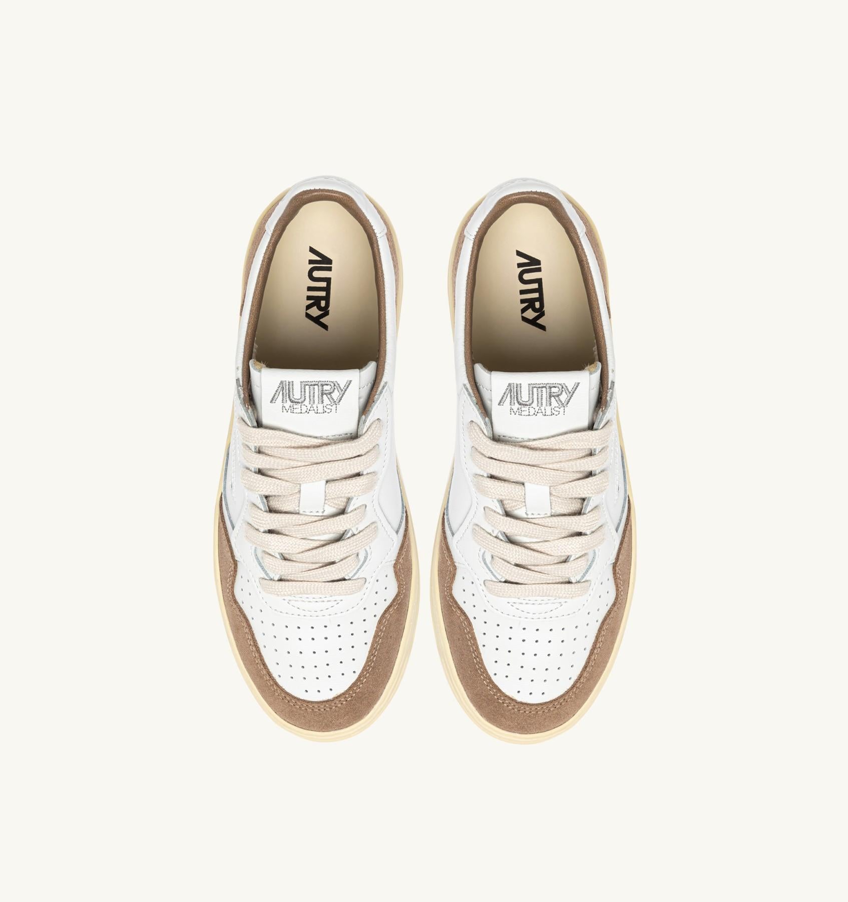 SNEAKERS MEDALIST LOW IN PELLE BIANCA E SUEDE ANTILOPE AULM FT02 AUTRY ACTION SHOES 