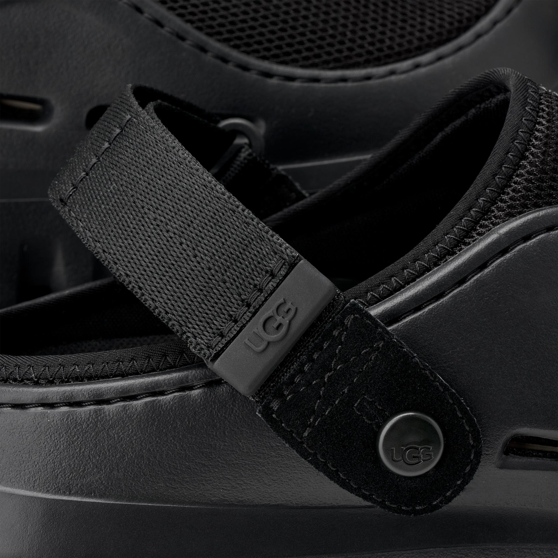 UGG 1166912BLK