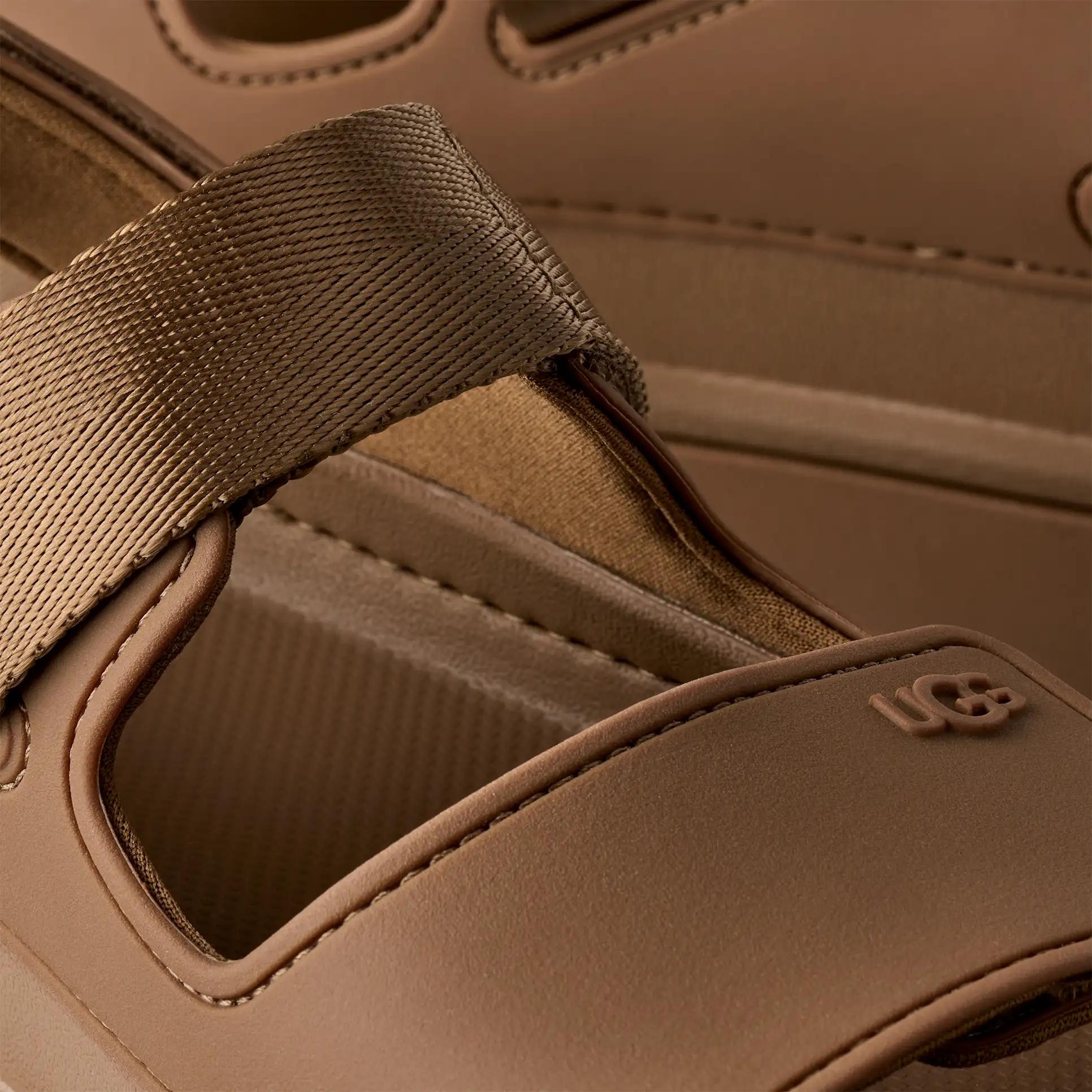 Donna Sandali GoldenGlow<BR/> 1152685 BRWN UGG 