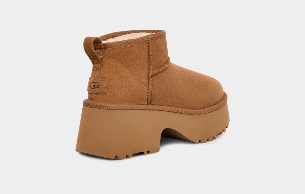 Scarpe donna classic ultra mini new heights in pelle scamosciata 1158311 CHE UGG 