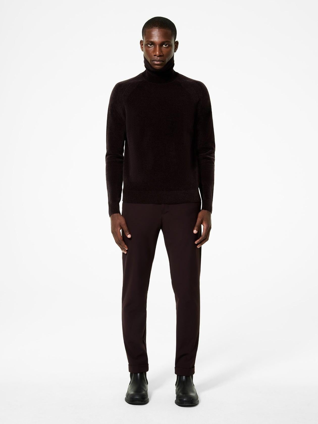 Velvet Turtleneck Knit<BR/> W25133 87 RRD 