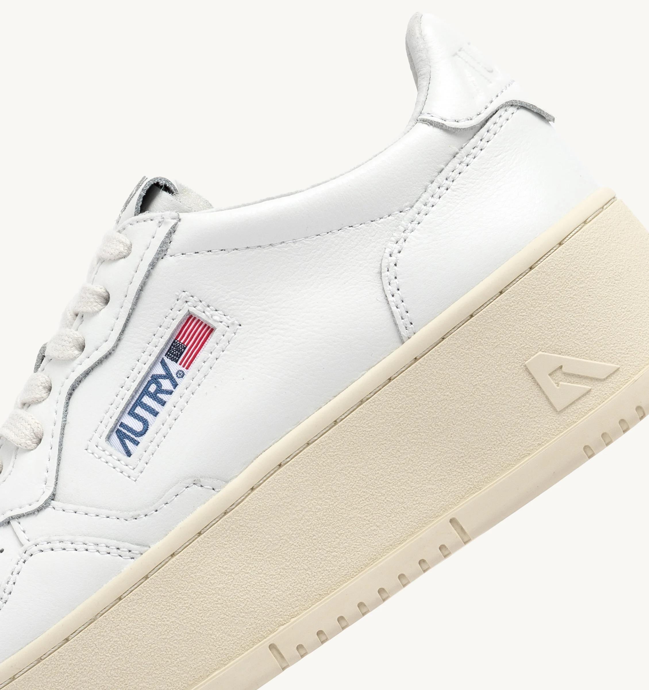 SNEAKERS MEDALIST PLATFORM IN PELLE BIANCA<BR/> PTLW WLL15 AUTRY ACTION SHOES 