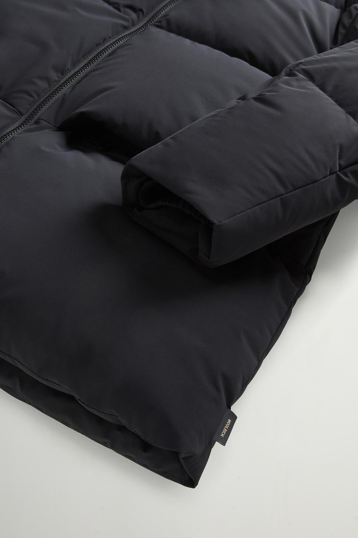 Piumino Cloud in nylon elasticizzato con finitura opaca<BR/> CFWWOU2036FRUT3107 100 WOOLRICH 