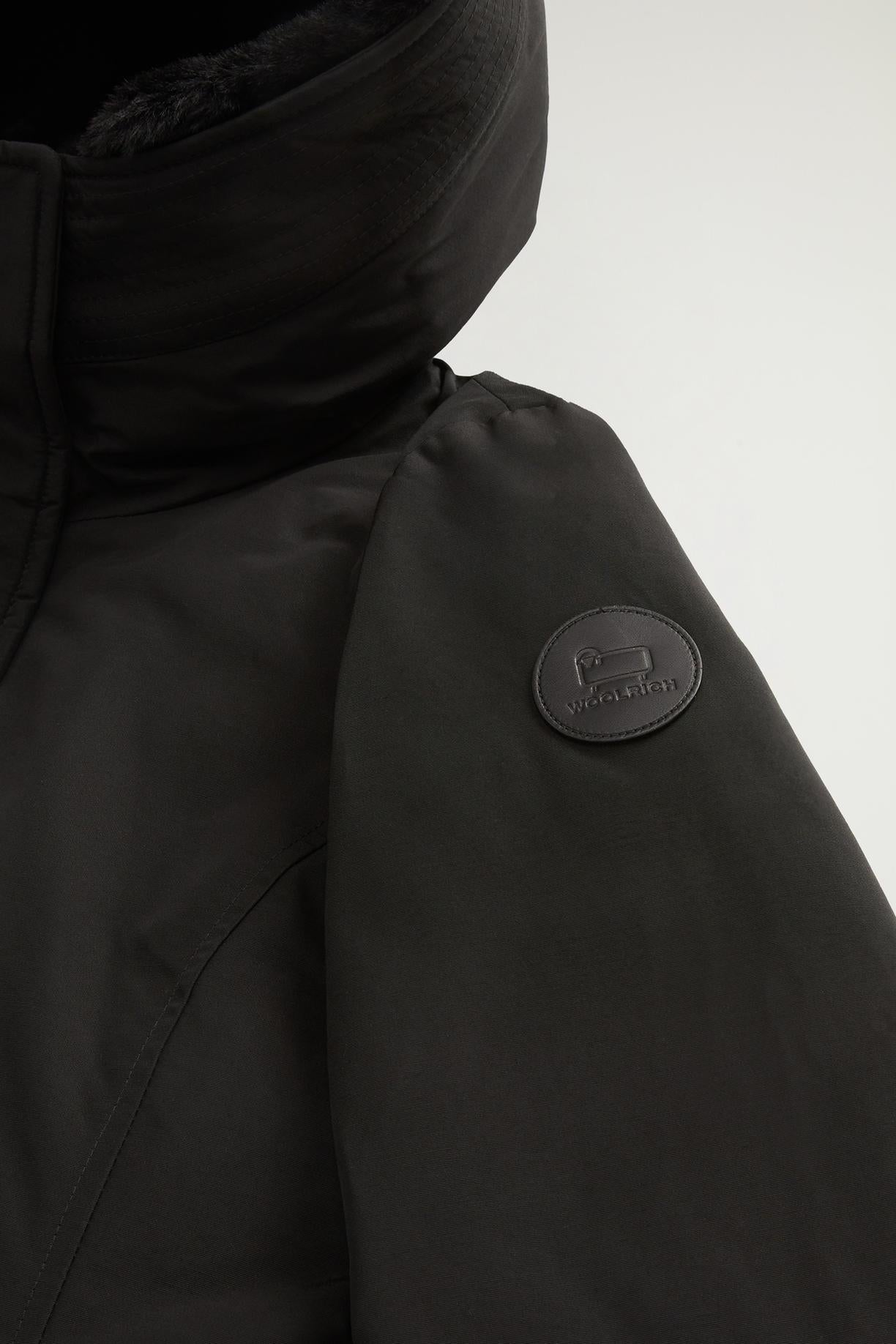 Boulder Parka in Ramar Cloth con cappuccio e collo removibile in pelliccia sintetica<BR/> CFWWOU0724FRUT0001 BLK WOOLRICH 