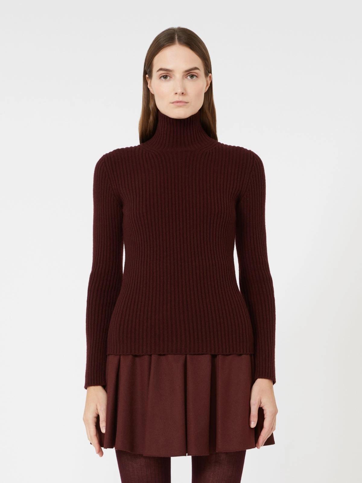  ARAL1234 012 MAX MARA 