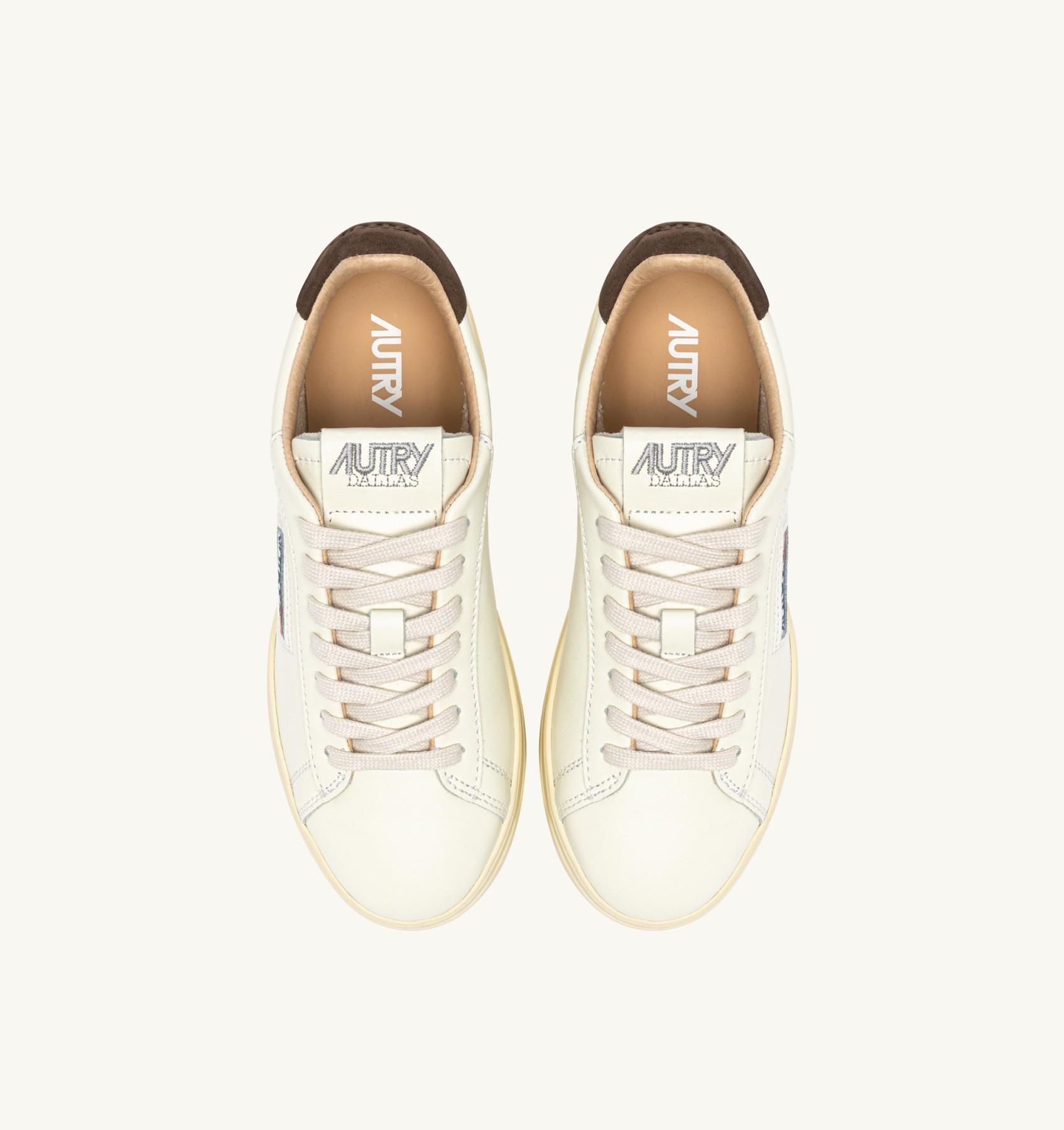 SNEAKERS DALLAS LOW IN PELLE TEAK E MARSHMALLOW ADLM MR22 AUTRY ACTION SHOES 
