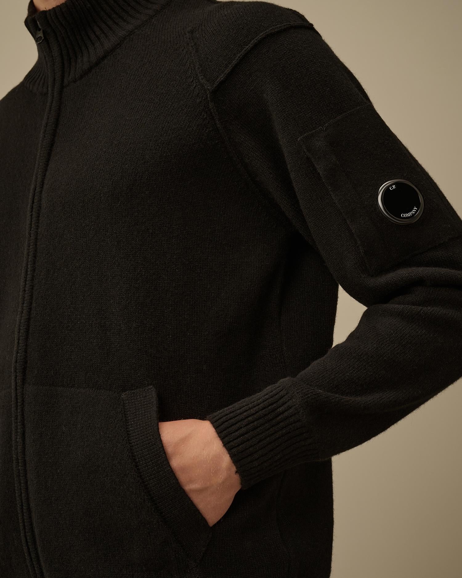 Lambswool GRS Full Zip Sweater CMKN708A 999 C.P. COMPANY 