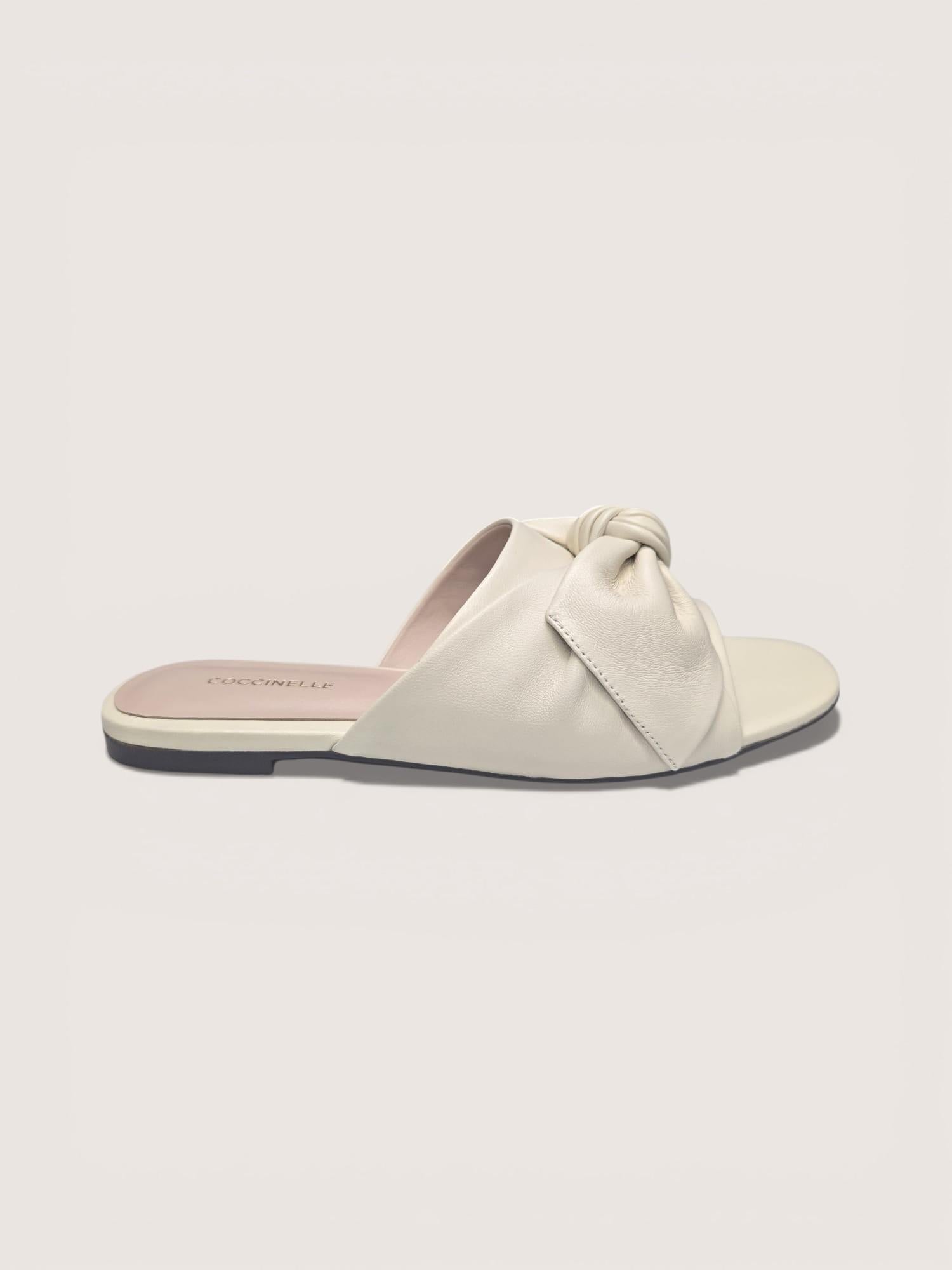 ciabatta FUROSHIKI avorio E4U1C170101 N17 COCCINELLE 