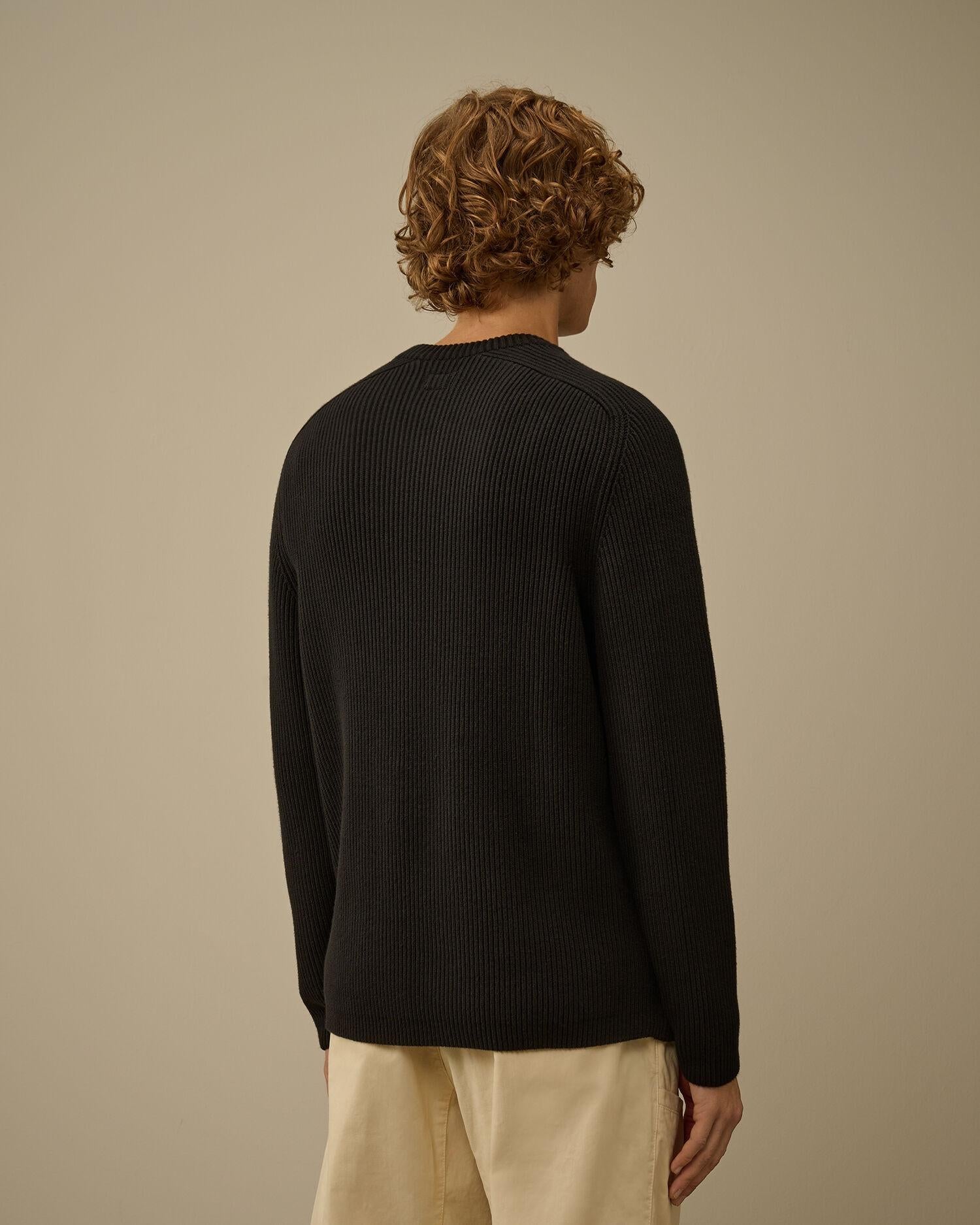 Full Rib Crewneck Lens Sweater CMKN015A 999 C.P. COMPANY 