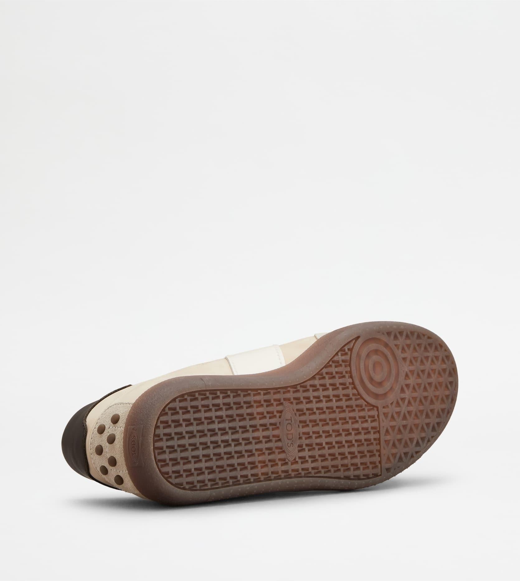 Tod's Tabs Sneakers in Pelle Scamosciata e Nabuk<BR/> XXM68C0JF50V0S UP14 TOD'S 
