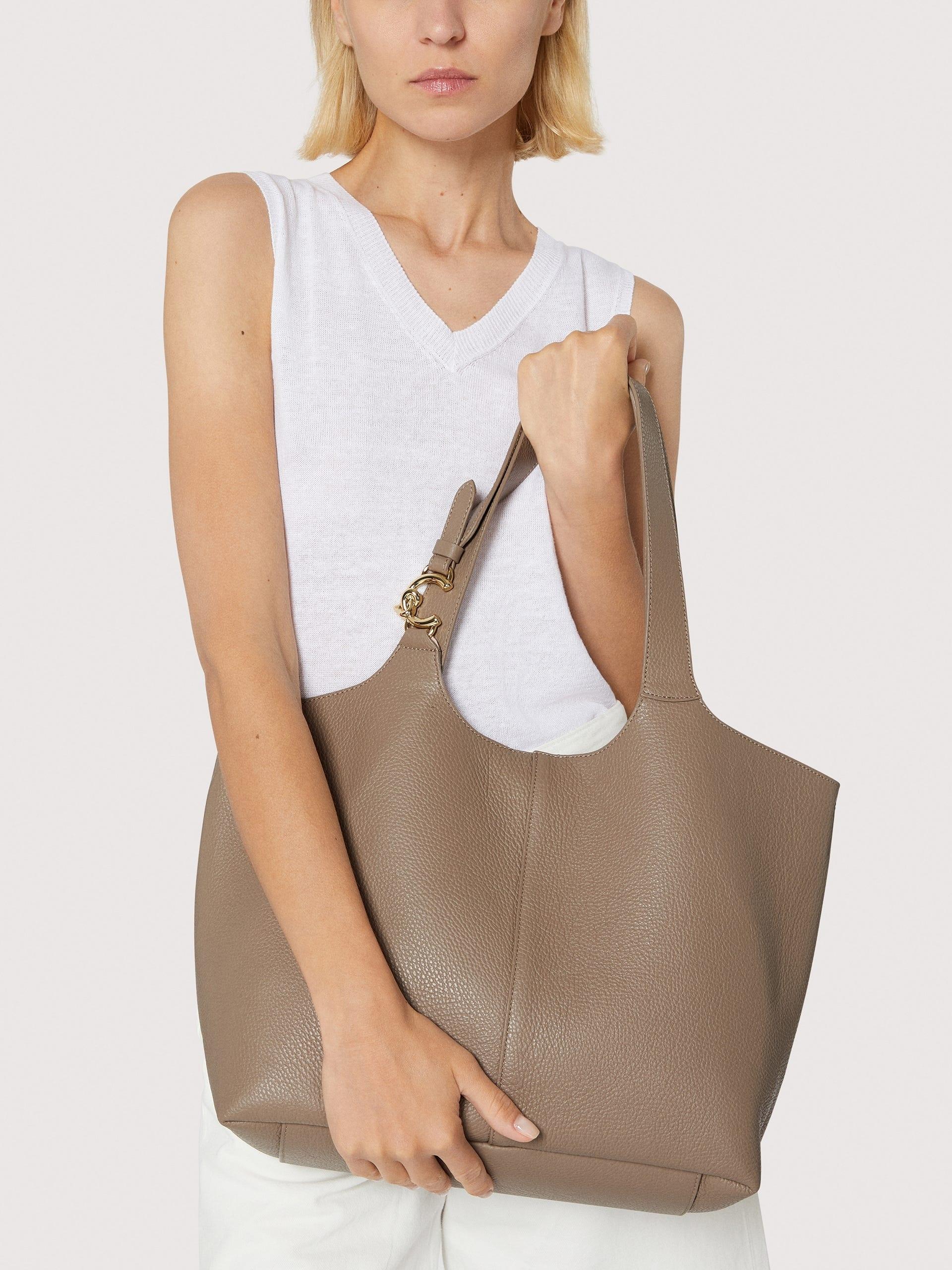 Borsa Coccinelle C-Easy Large E1SHA110101 001 COCCINELLE 