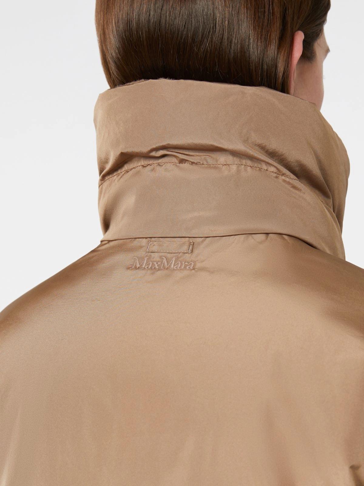 Piumino reversibile in cammello e taffetà antigoccia - Beige<BR/> DIEGO 042 MAX MARA THE CUBE 