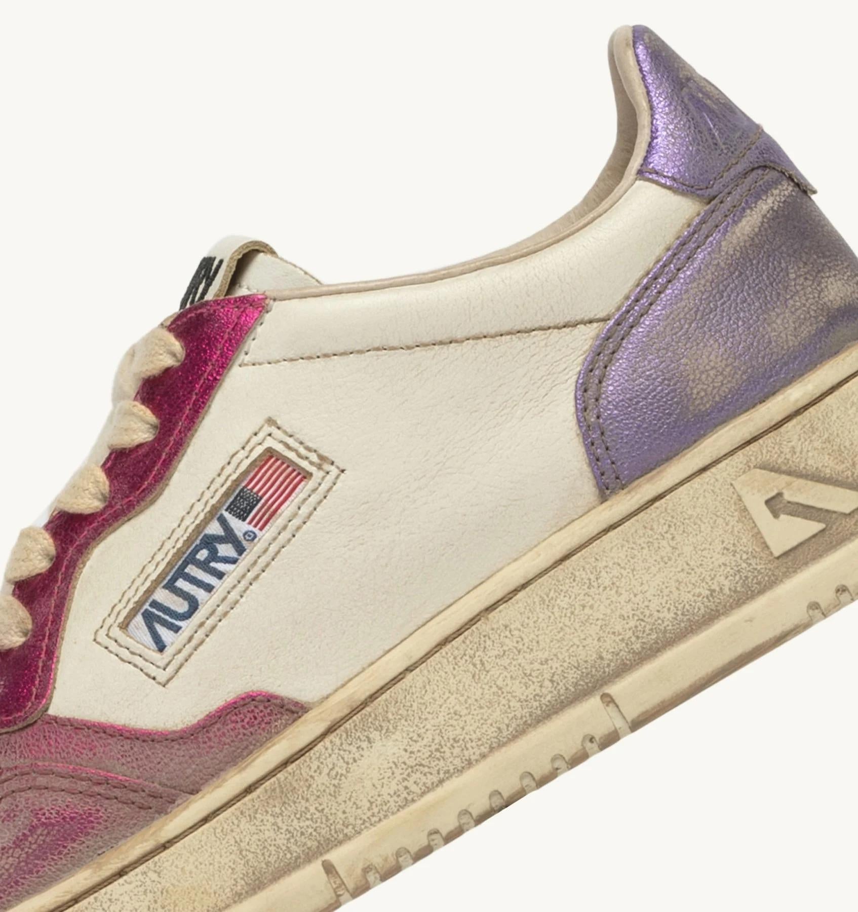 SNEAKERS MEDALIST LOW SUPER VINTAGE IN PELLE BIANCA FUCSIA E VIOLET<BR/> AVLW MT07 AUTRY ACTION SHOES 
