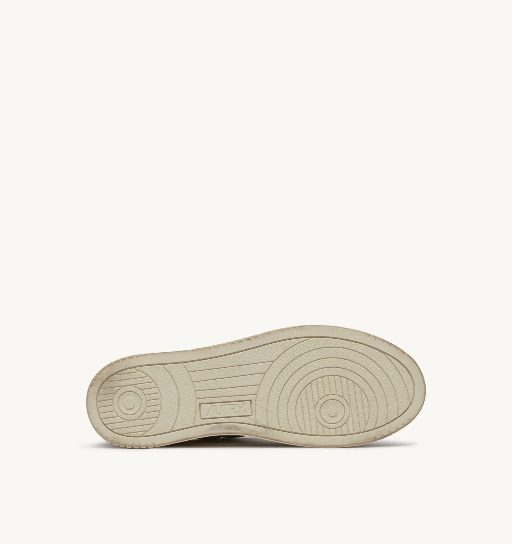 SNEAKERS MEDALIST LOW SUPER VINTAGE IN PELLE BIANCA PINE GROVE E RUM RAISIN AVLM SV52 AUTRY ACTION SHOES 