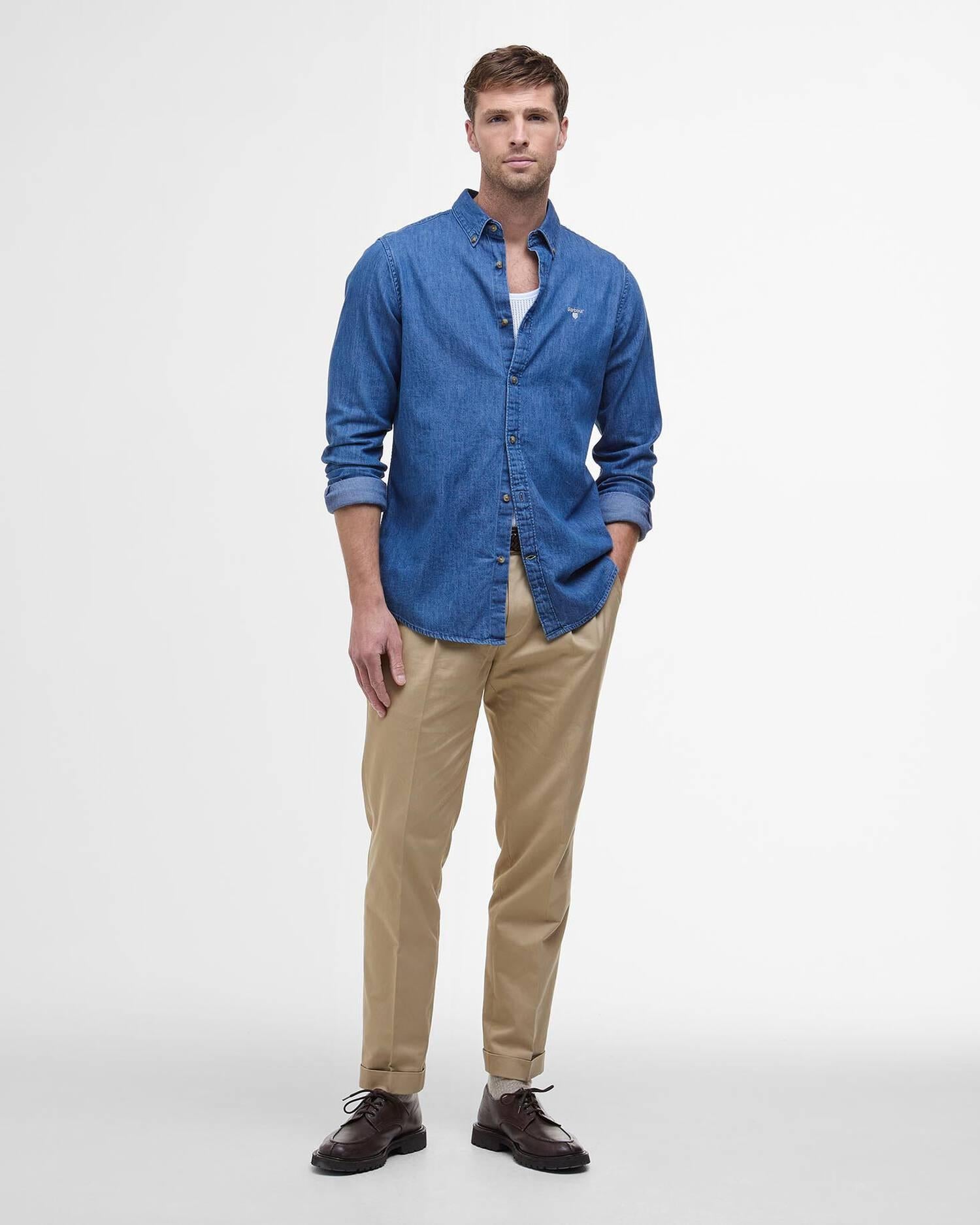 Camicia a maniche lunghe leggermente aderente con stemma in denim<BR/> MSH5588MSH BL15 BARBOUR 