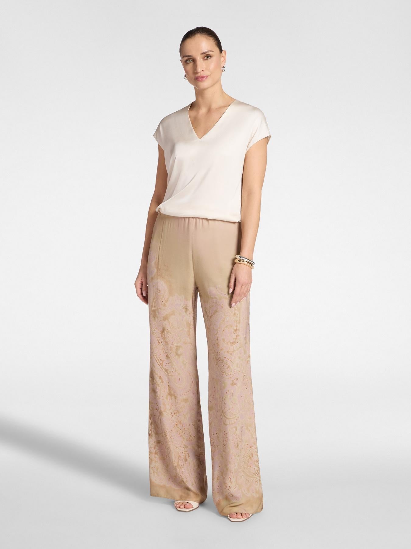 Blusa in raso con scollo a V<BR/> 2002P000221N 02 ELENA MIRO 