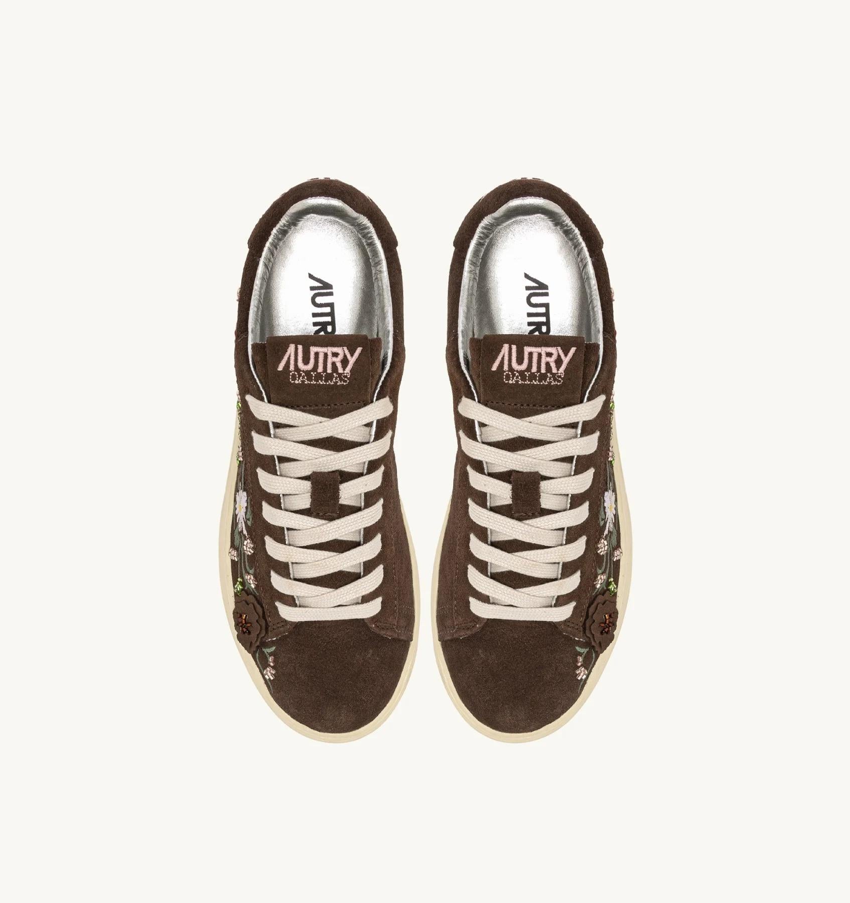 SNEAKERS DALLAS LOW 'FLORAL' IN SUEDE BROWN<BR/> ADLW EY03 AUTRY ACTION SHOES 