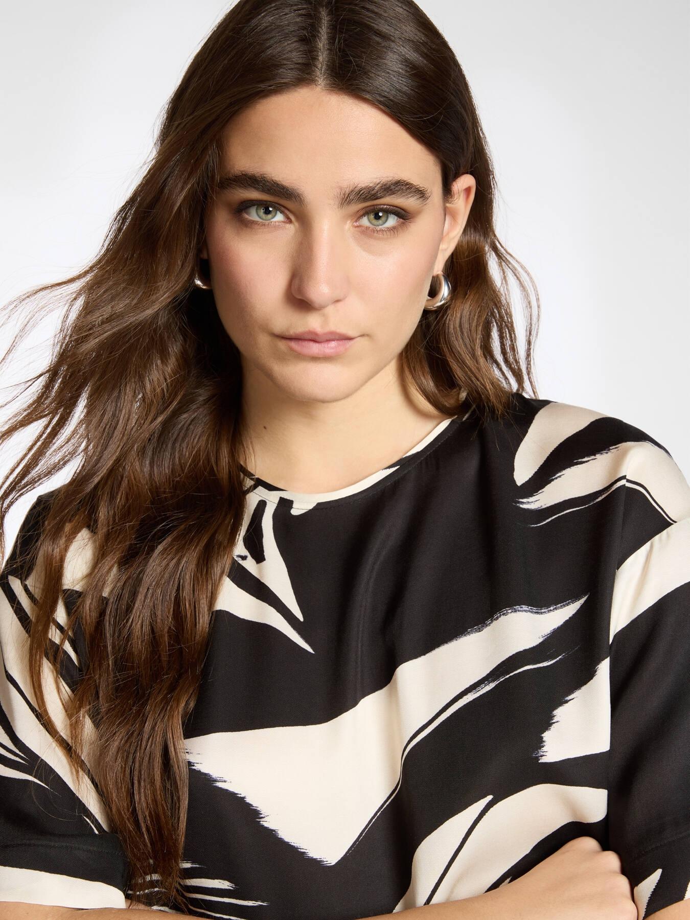 Blusa stampata in twill di viscosa<BR/> 2160Z100042N 01 ELENA MIRO 