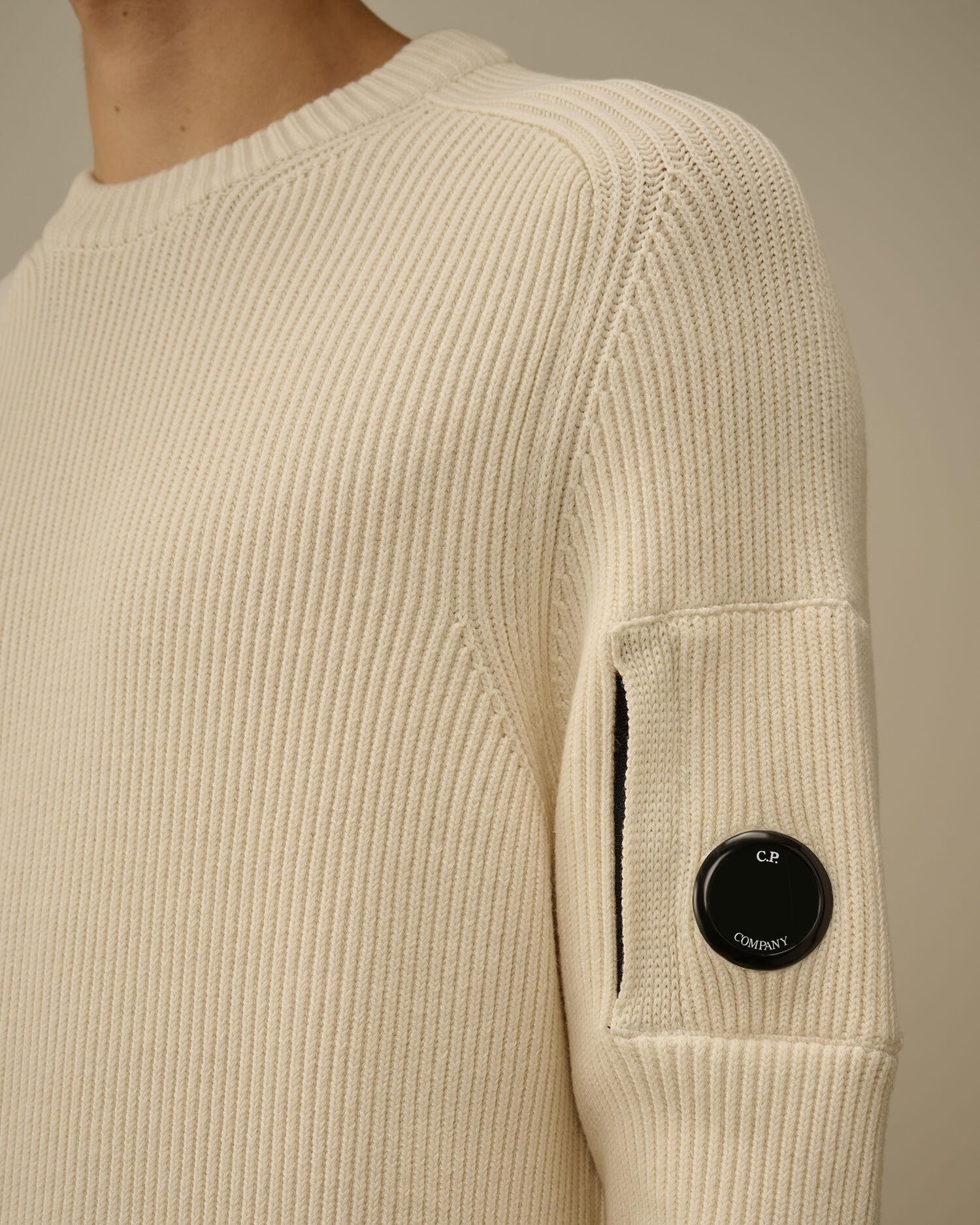 Full Rib Crewneck Lens Sweater<BR/> CMKN015A 103 C.P. COMPANY 