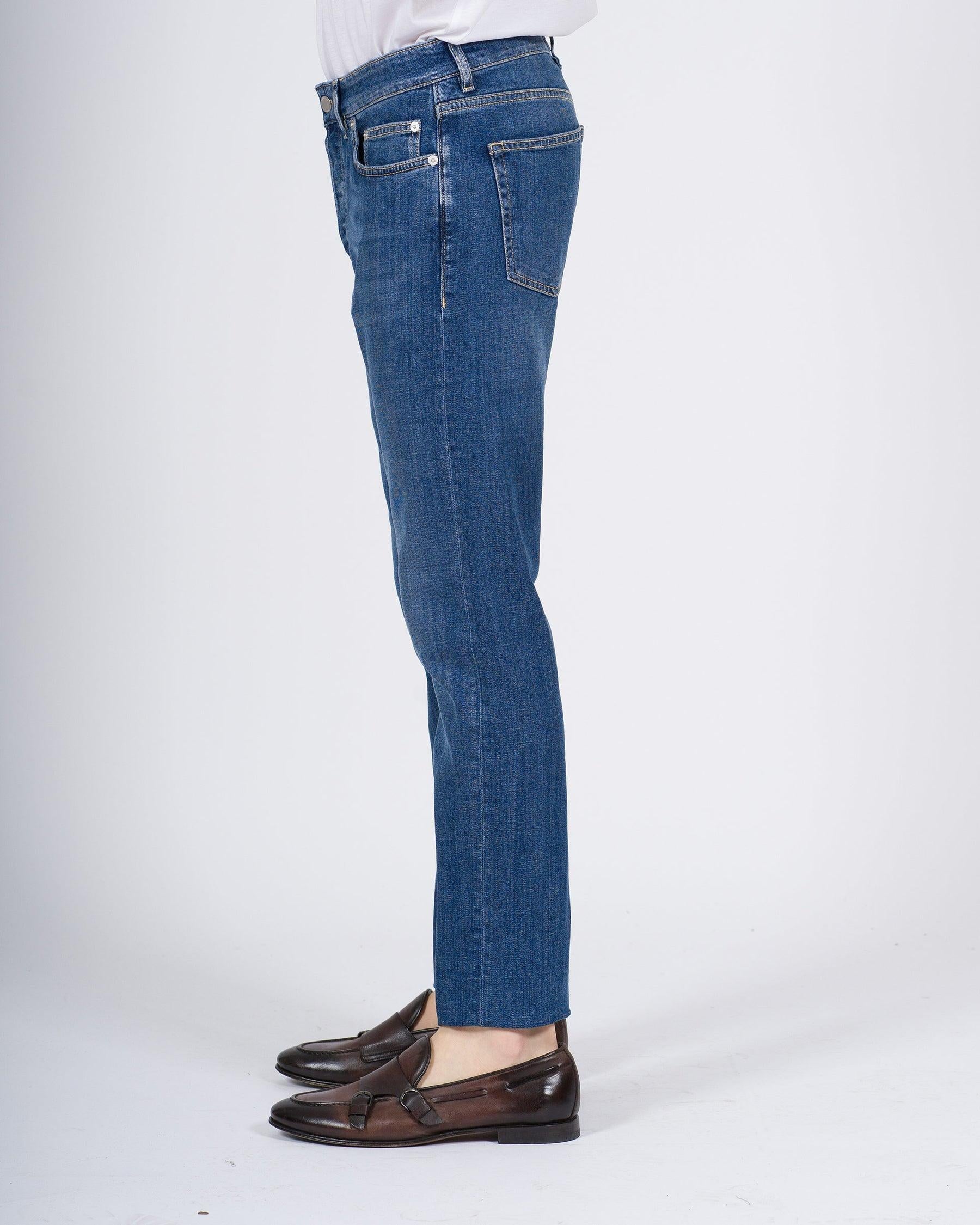 Jeans Siviglia modello Palazzo lavaggio medio<BR/> D0050 MB SIVIGLIA 