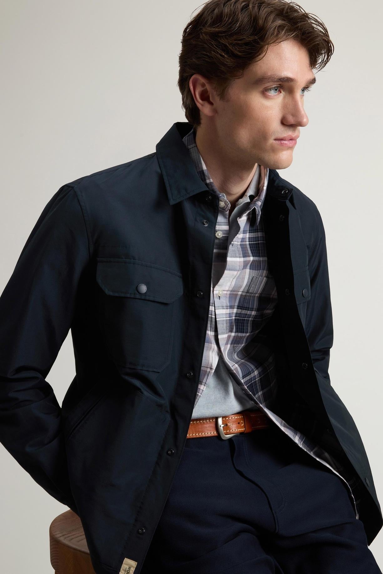 Giacca a camicia in Light Ramar<BR/> CFWOOS0186MRUT3662 MLB WOOLRICH 