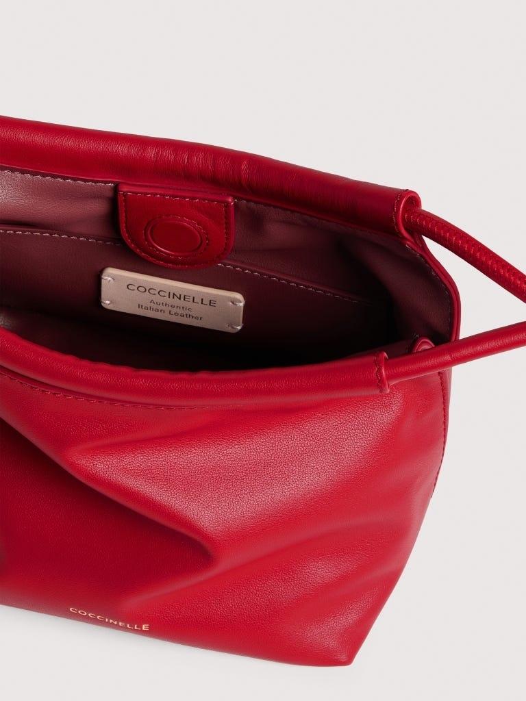 Coccinelle Finn pouch Small<BR/> E1UAA580101 R02 COCCINELLE 
